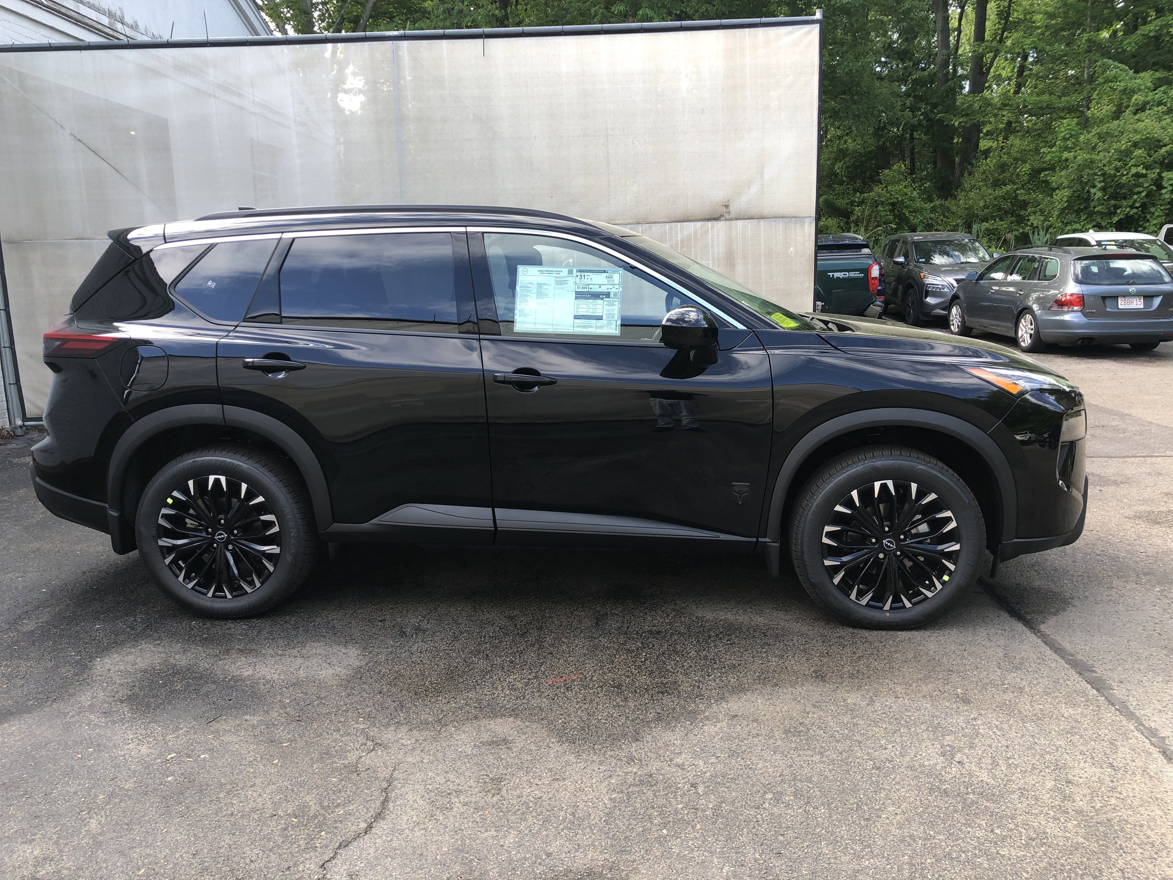 2026 Nissan Rogue Dark Armor