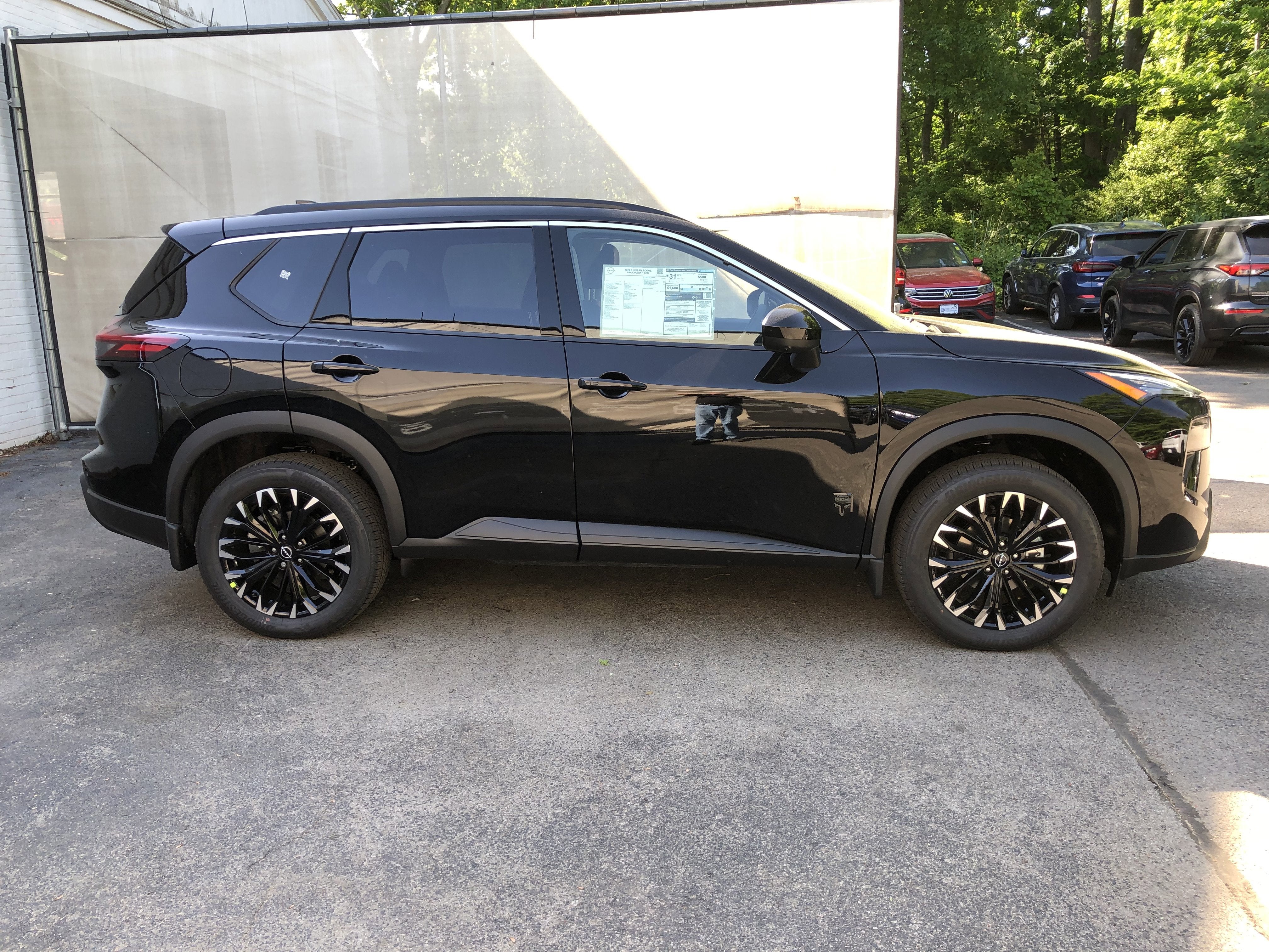 2026 Nissan Rogue Dark Armor
