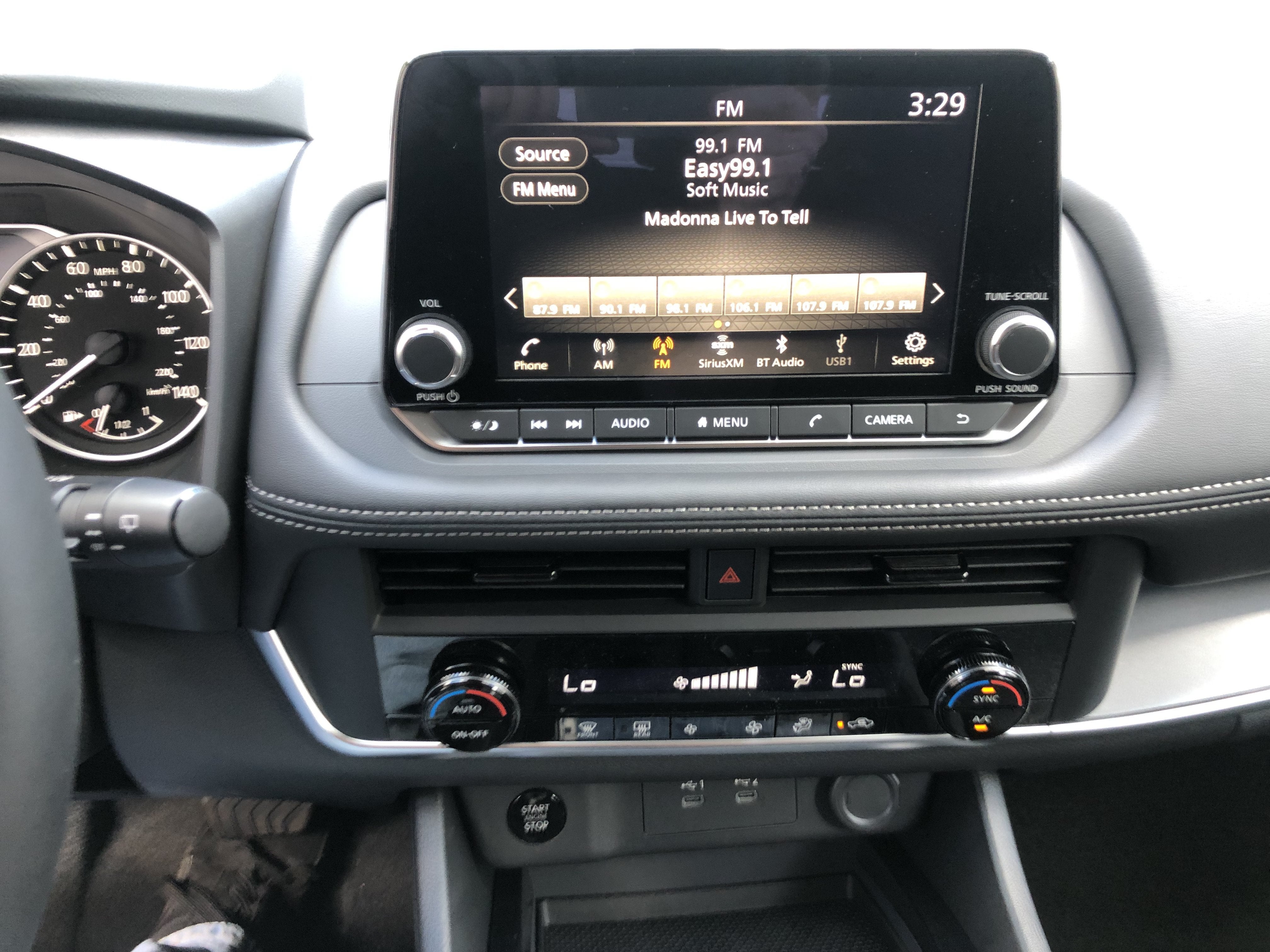 2026 Nissan Rogue SV