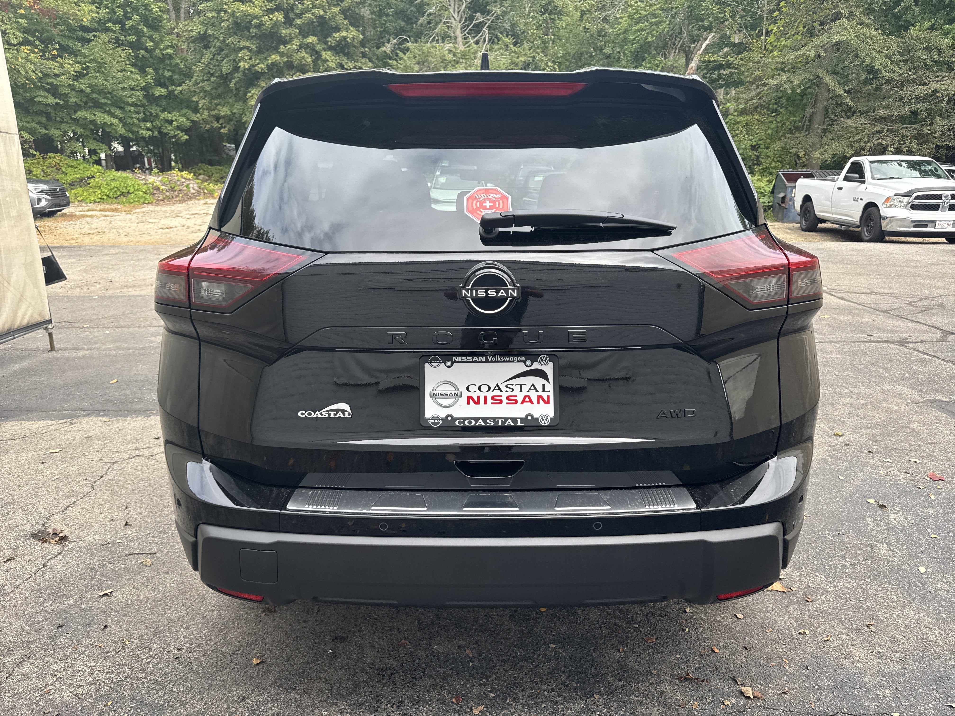 2027 Nissan Rogue Dark Armor