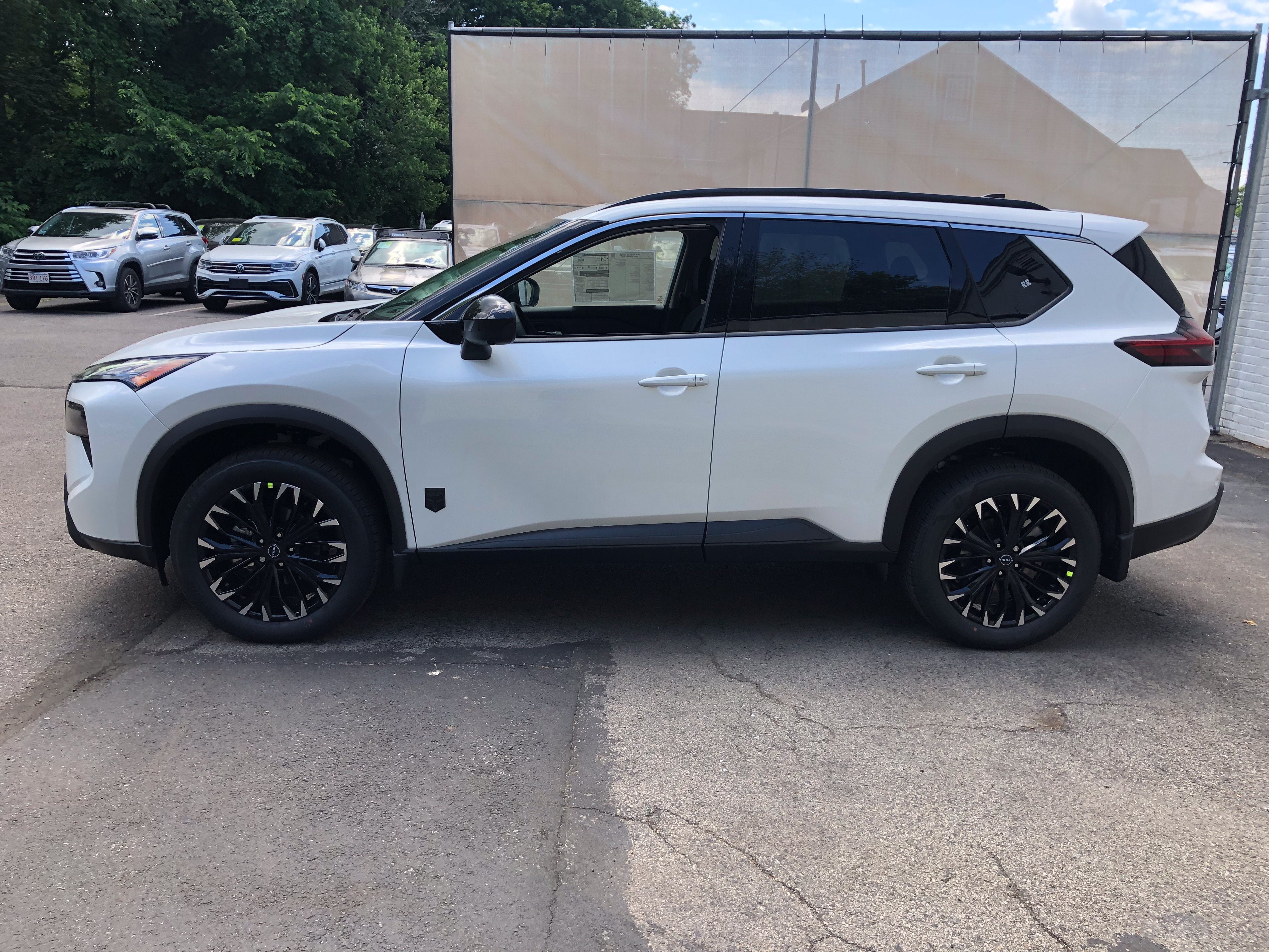 2026 Nissan Rogue Dark Armor