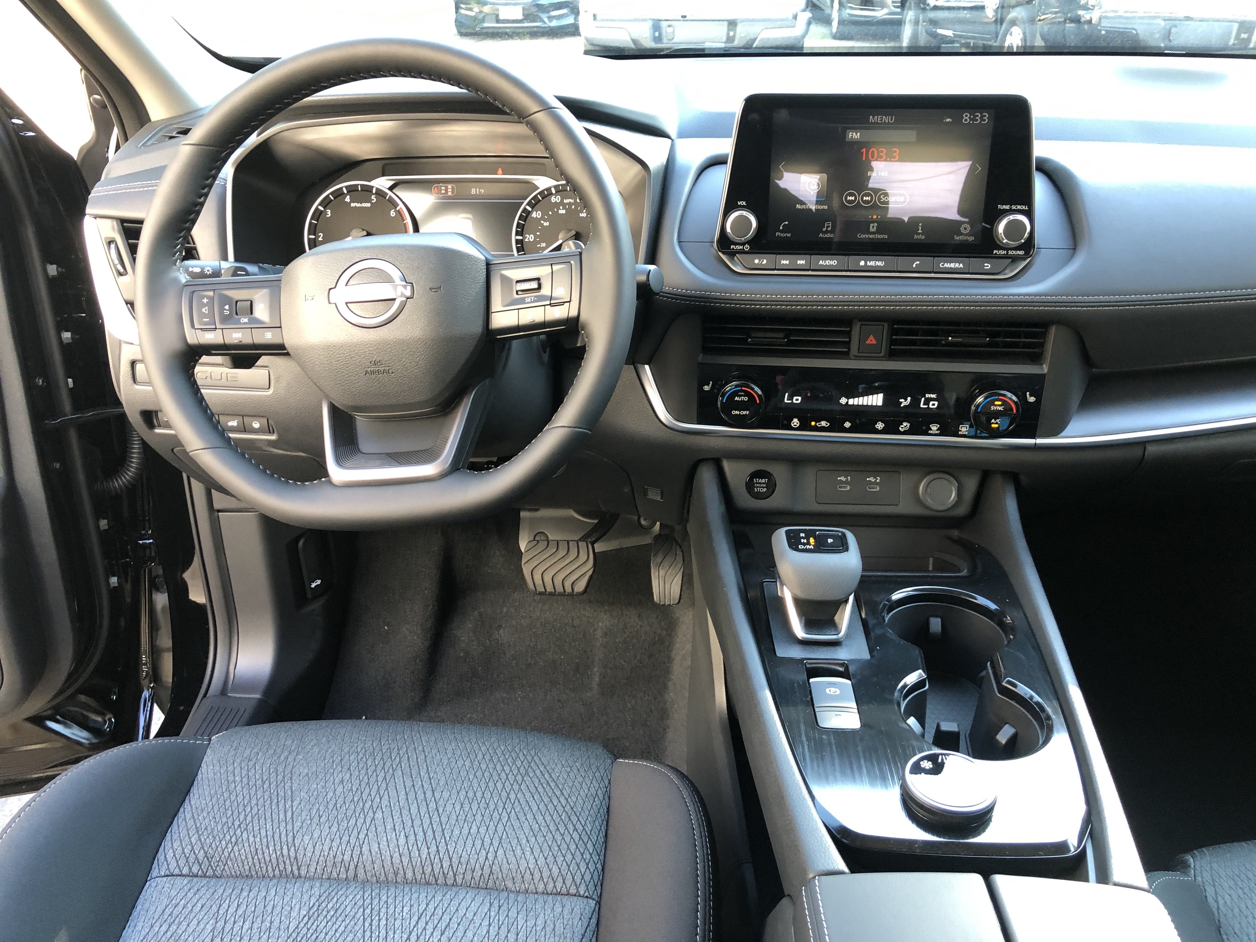 2026 Nissan Rogue SV
