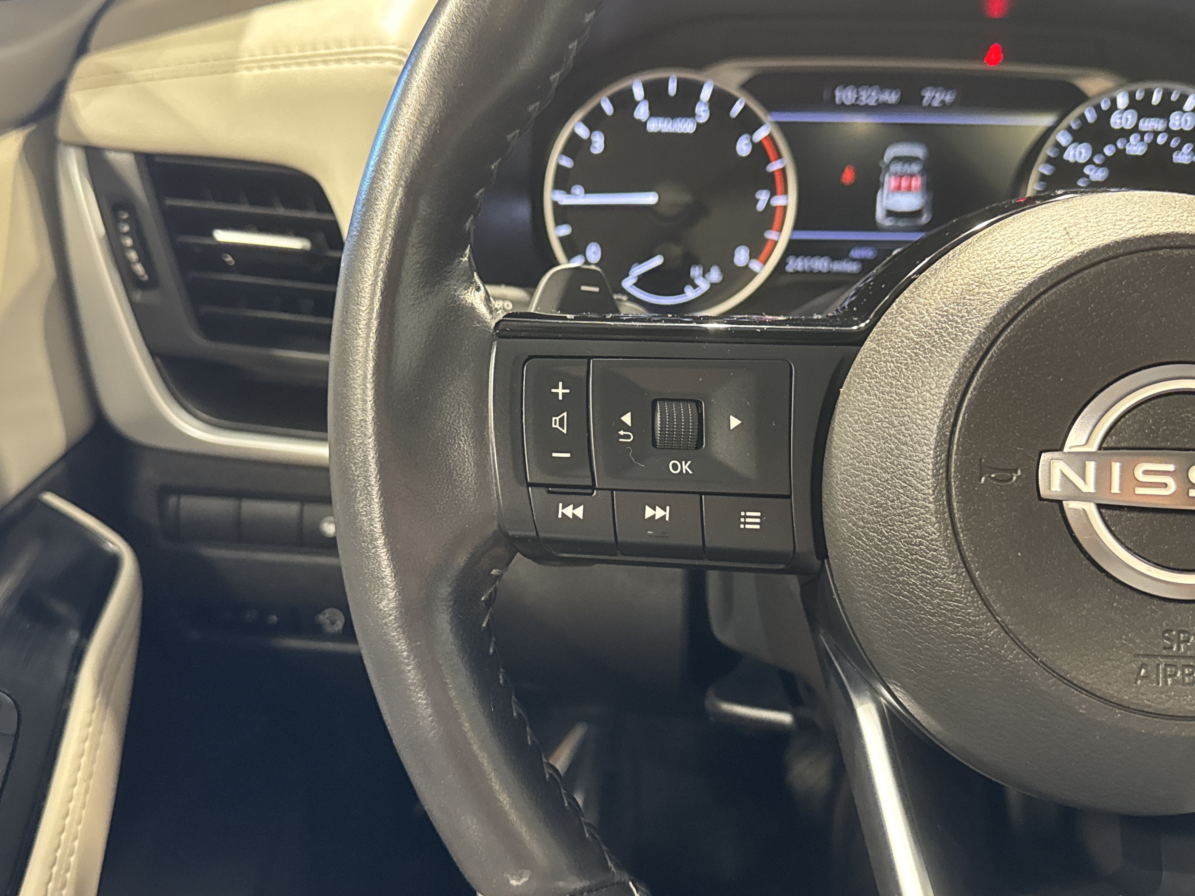 2023 Nissan Rogue SV W/Premium Package