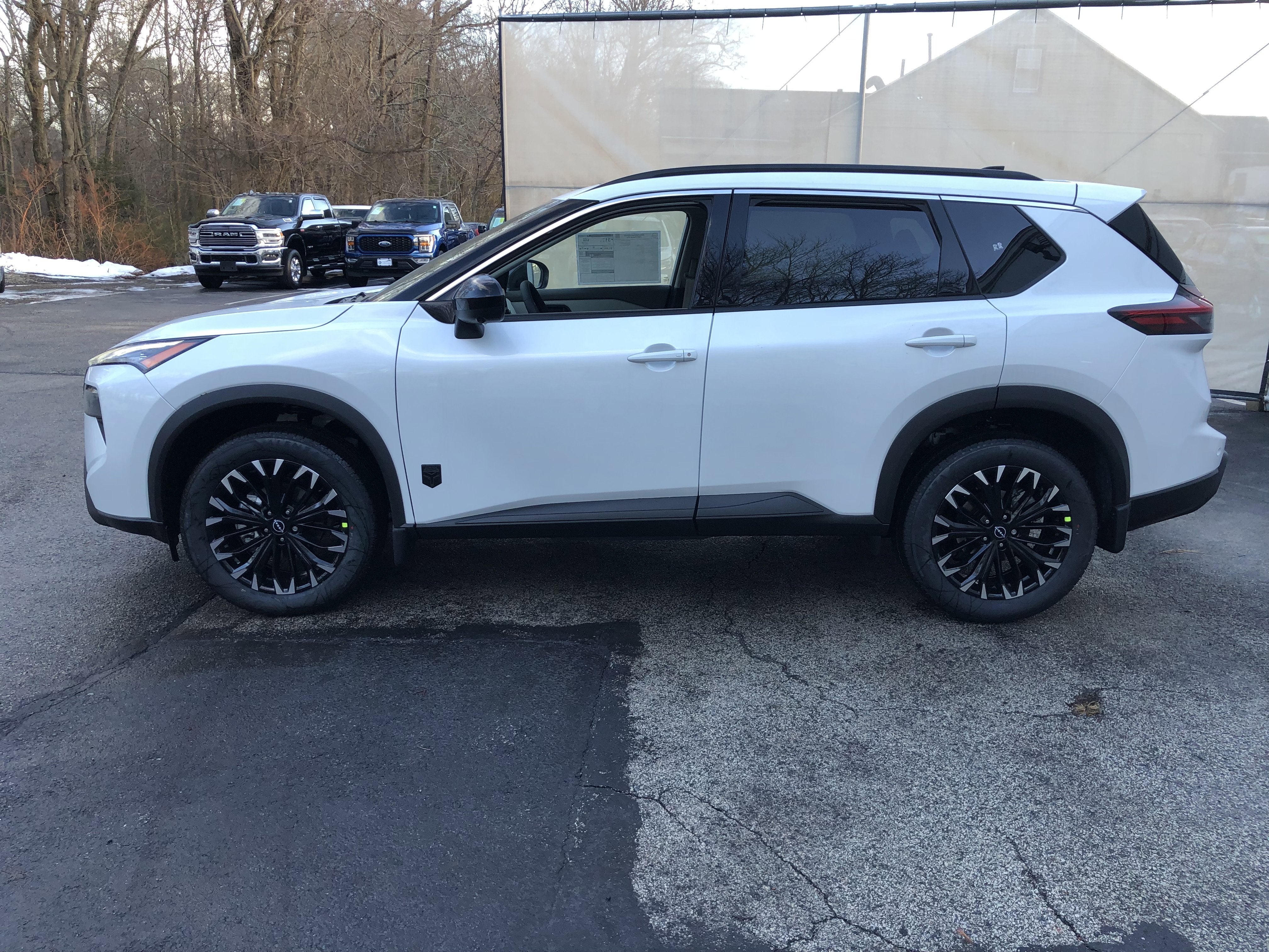 2026 Nissan Rogue Dark Armor