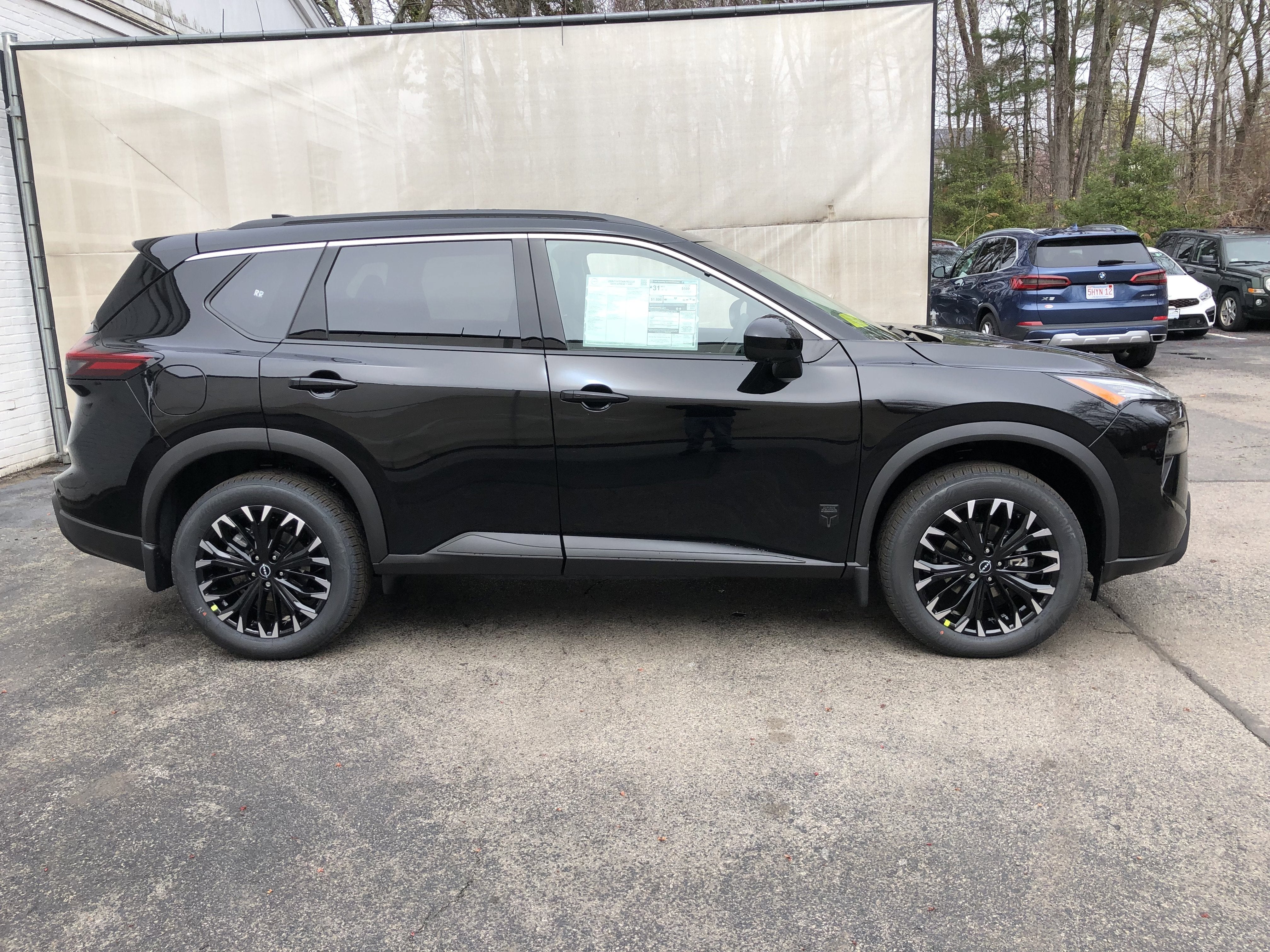 2026 Nissan Rogue Dark Armor