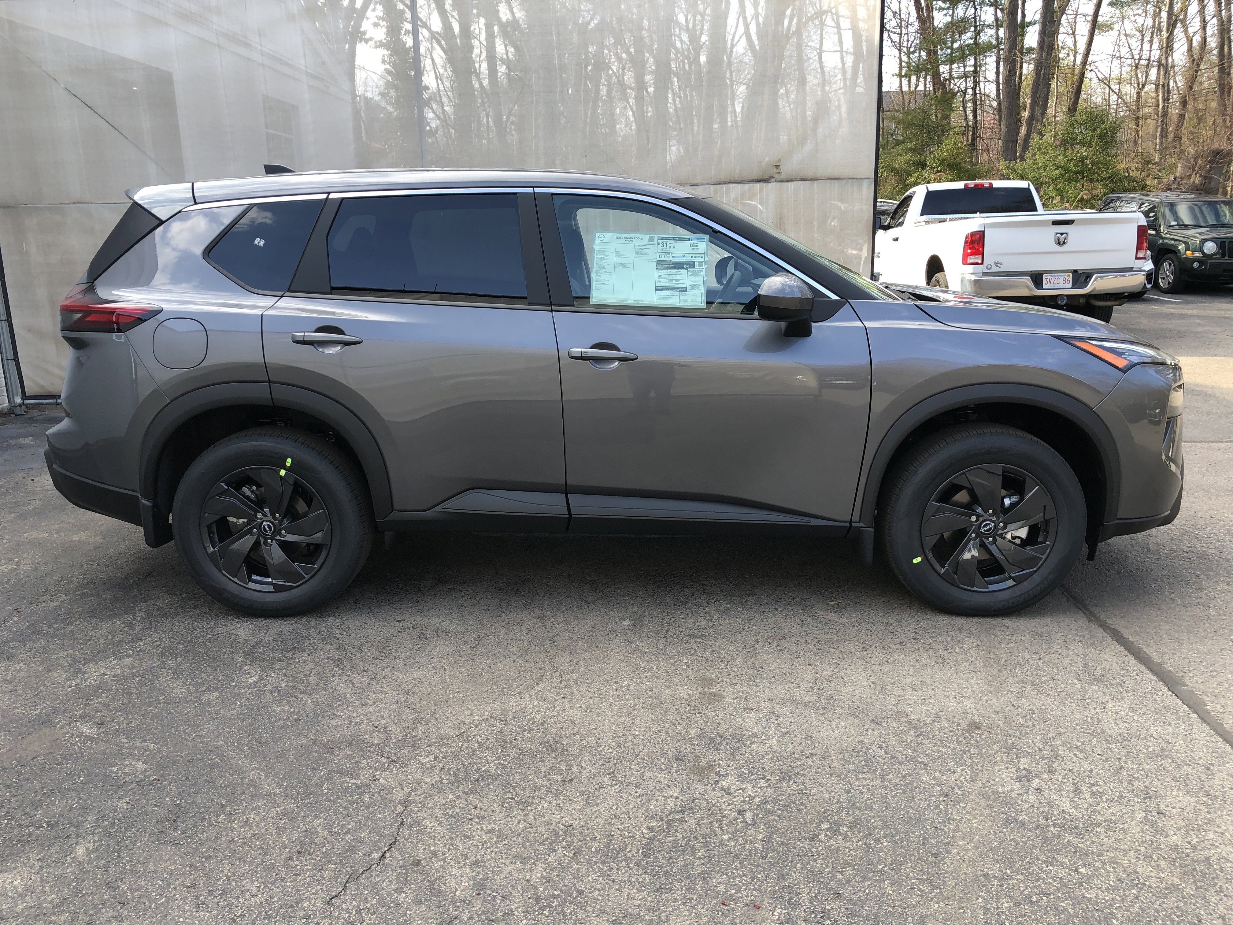 2026 Nissan Rogue SV