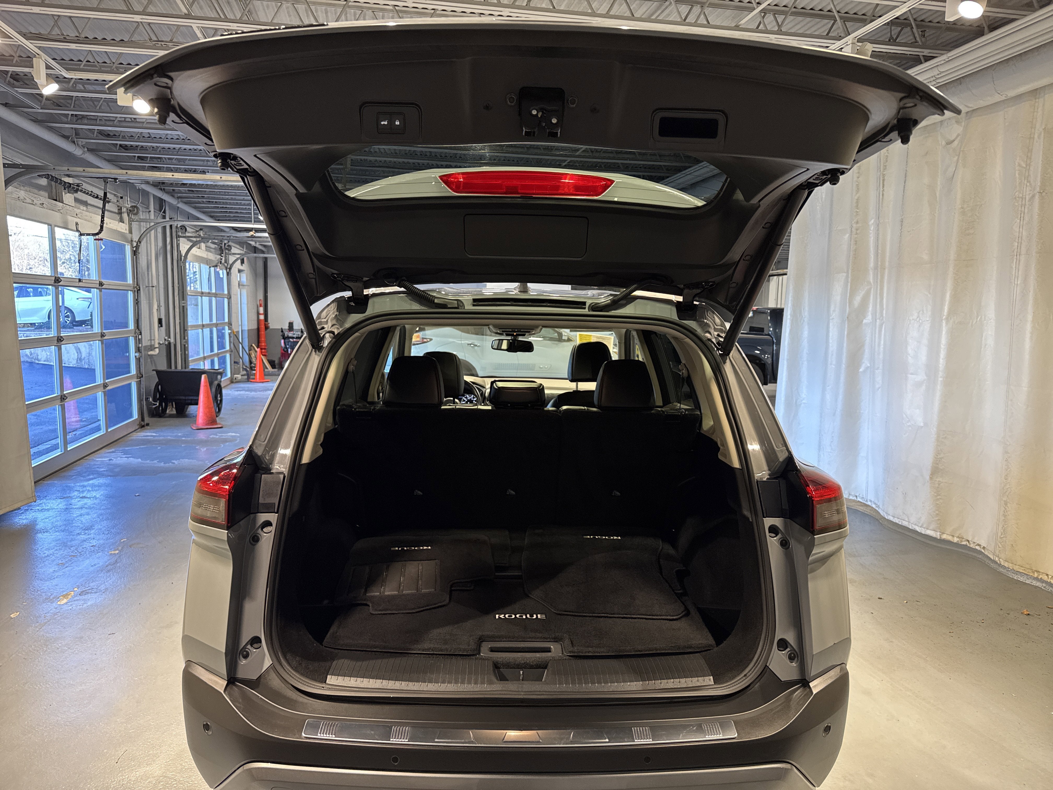 2022 Nissan Rogue SL W/Premium Package