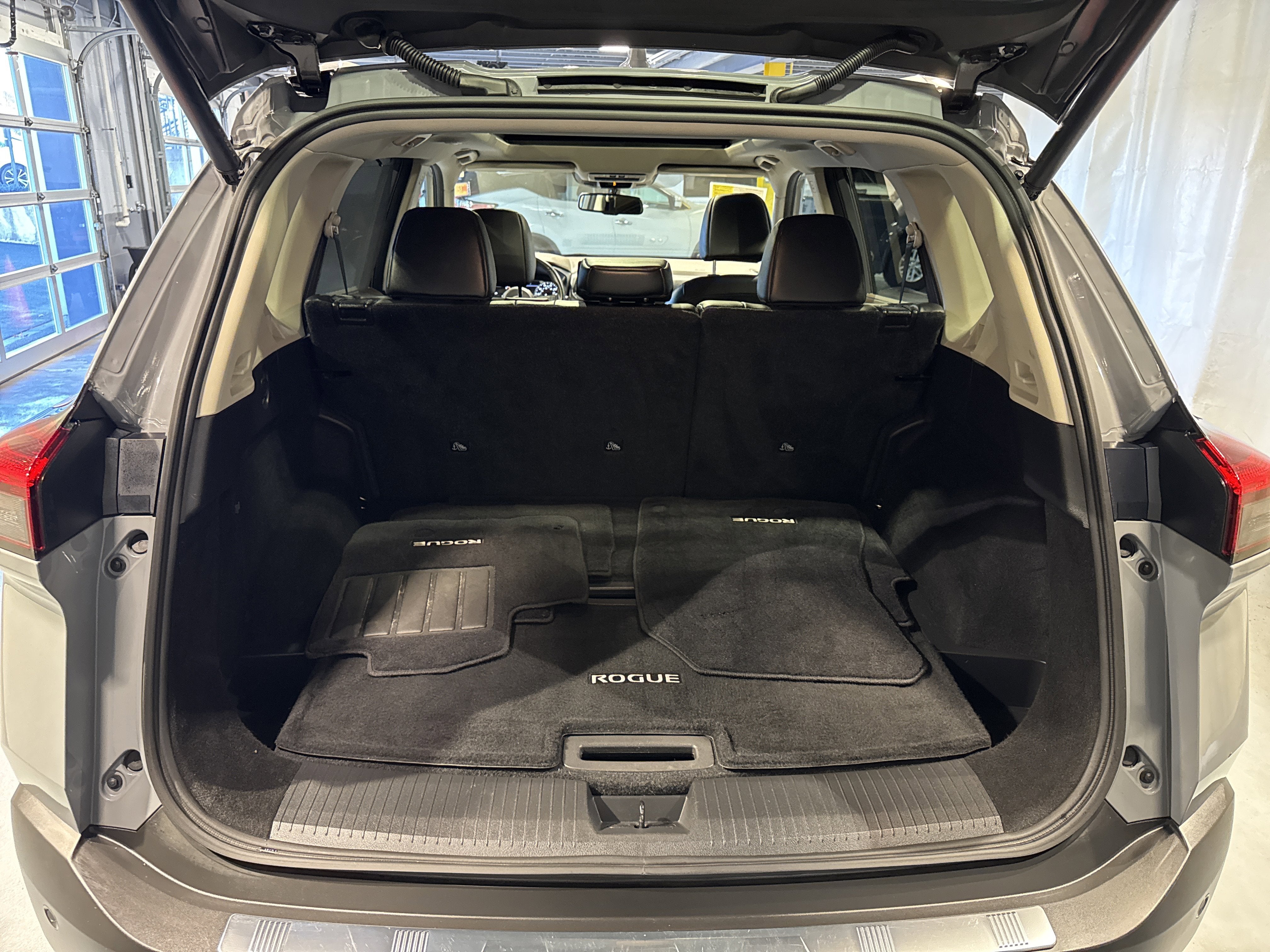 2022 Nissan Rogue SL W/Premium Package