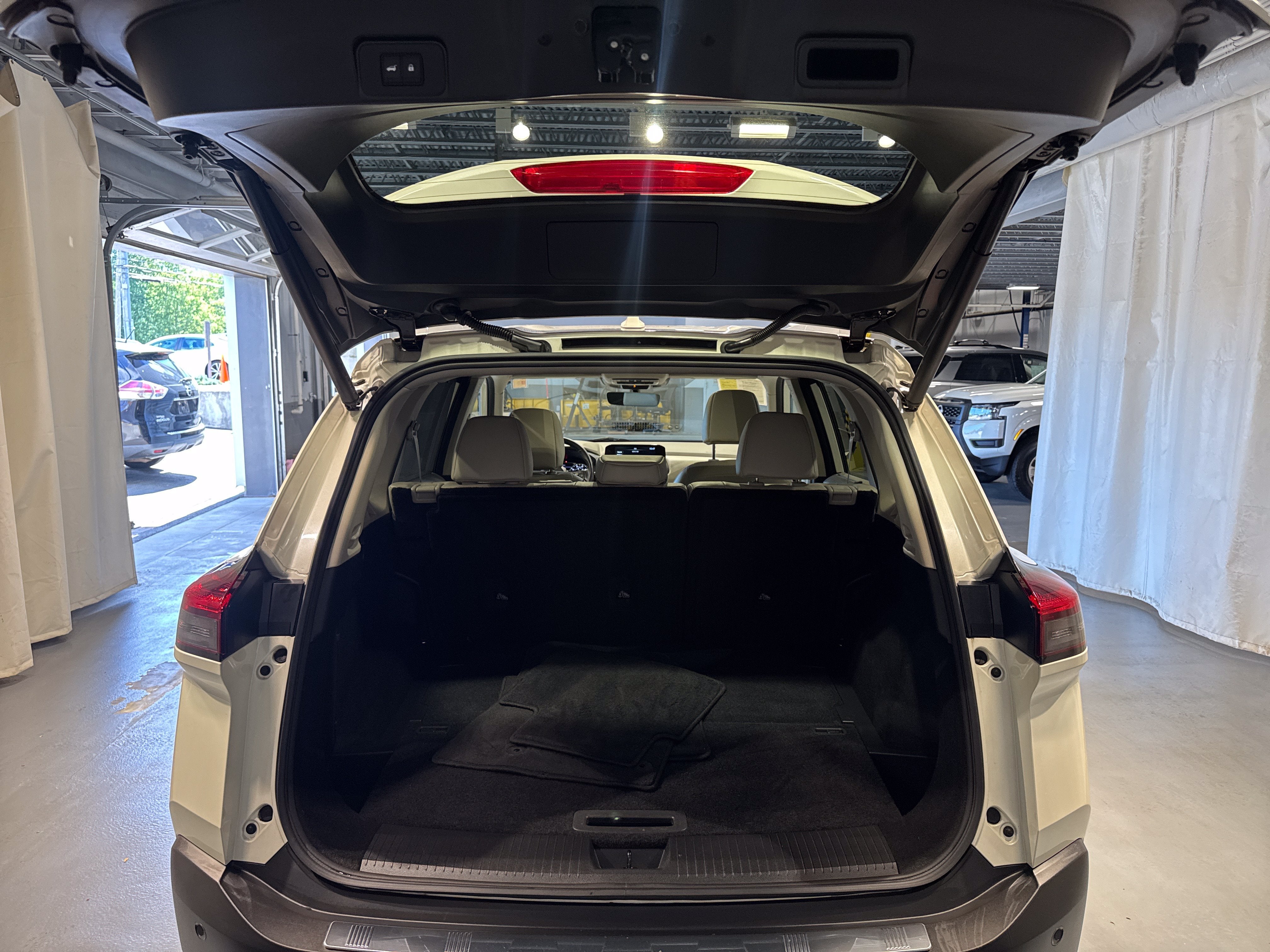 2023 Nissan Rogue SL W/Premium Package