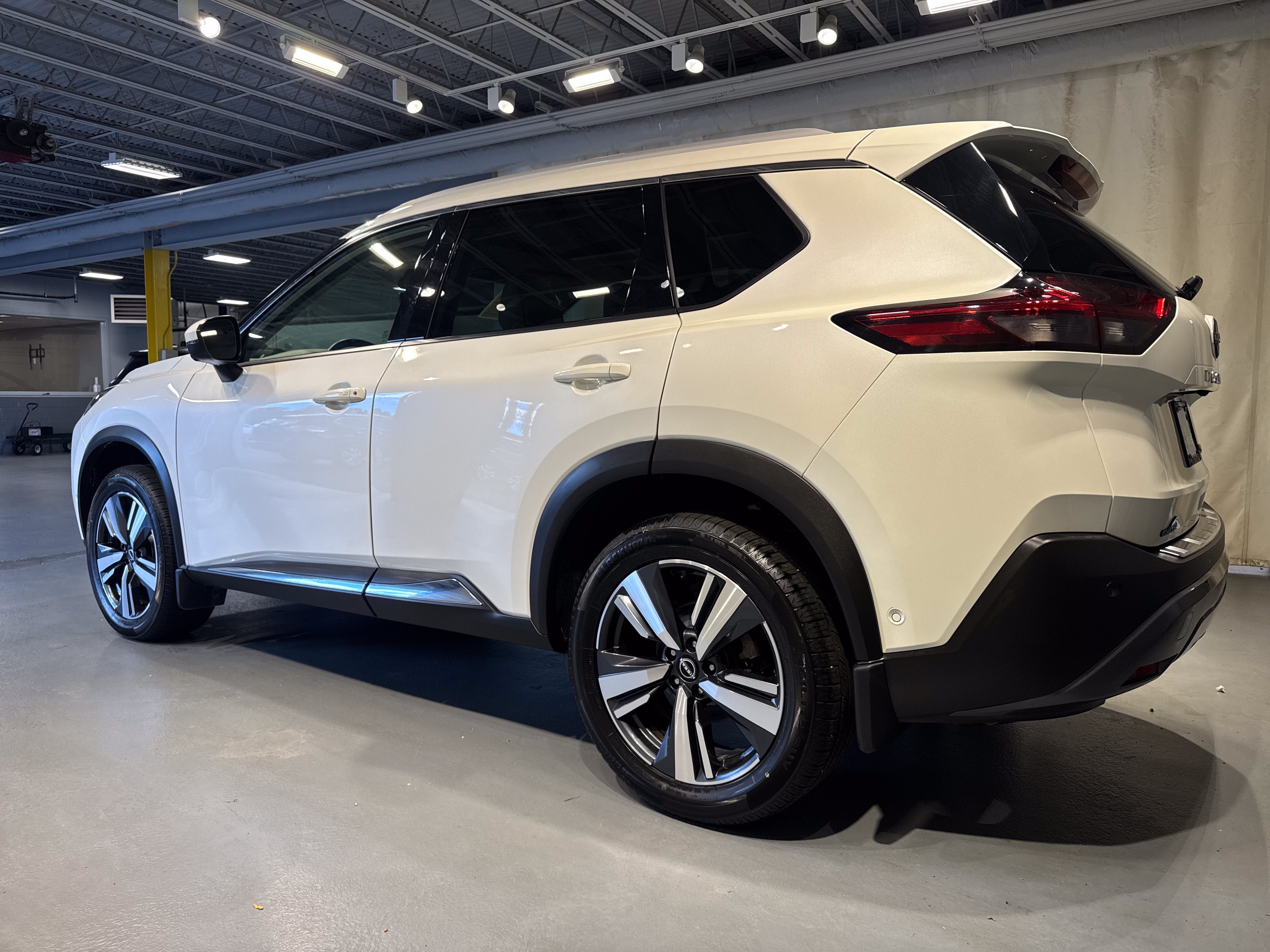 2023 Nissan Rogue SL W/Premium Package