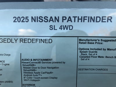 2025 Nissan Pathfinder SL