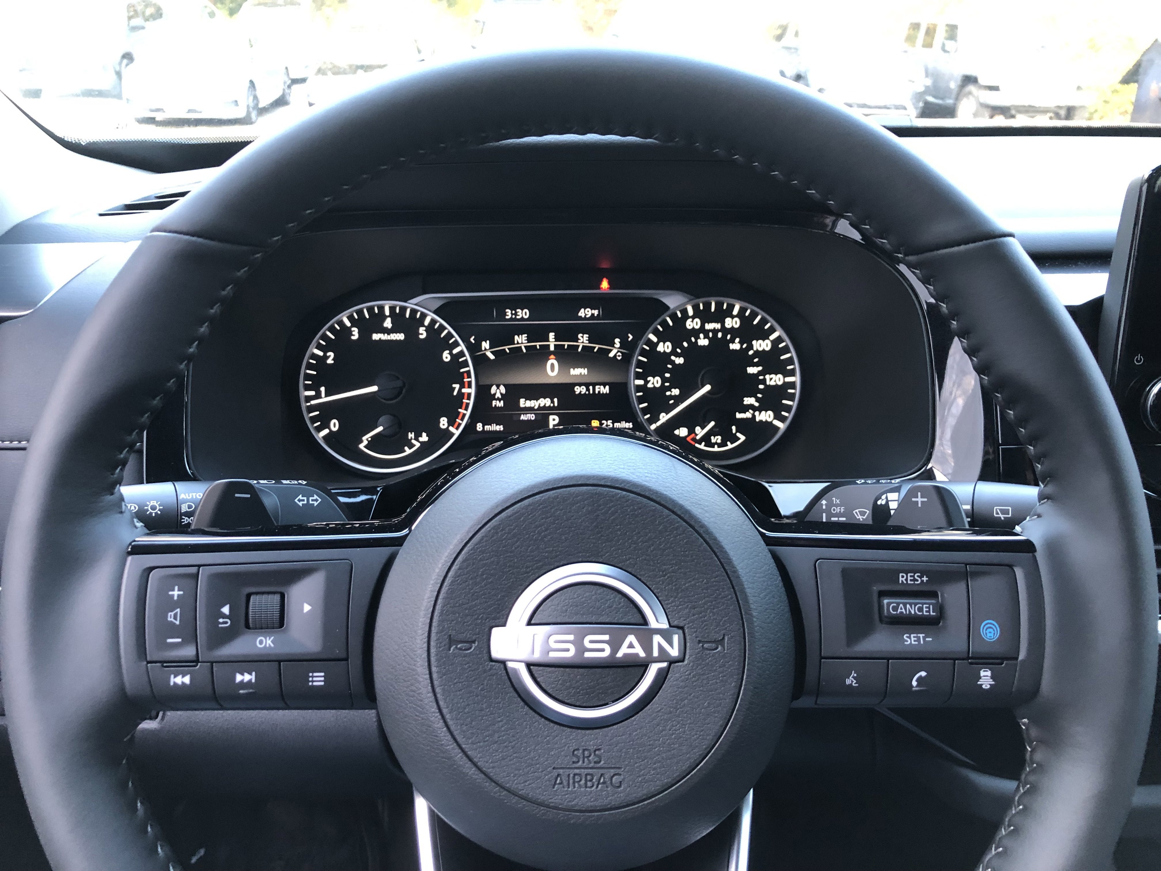 2025 Nissan Pathfinder SL