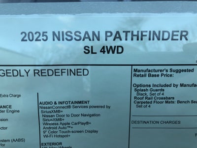 2025 Nissan Pathfinder SL