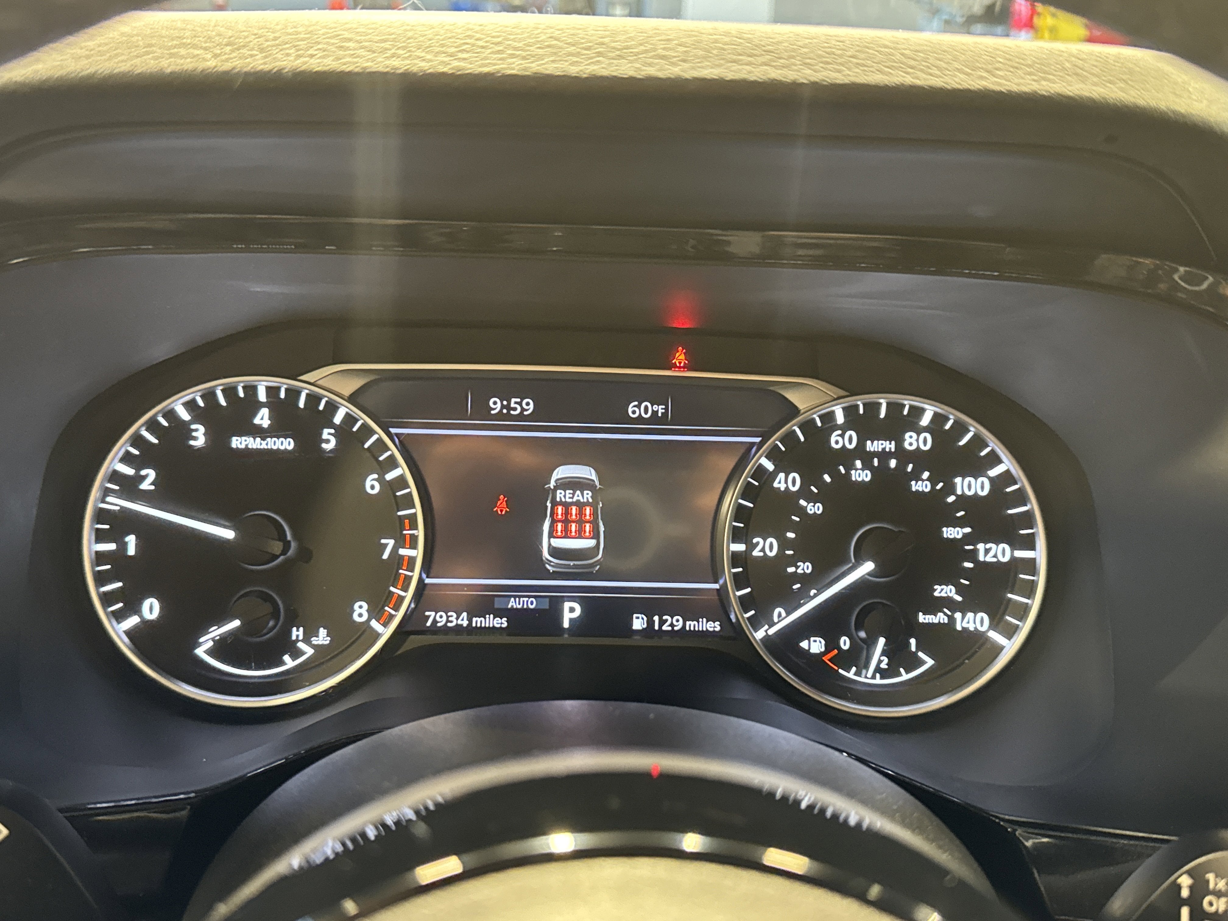 2025 Nissan Pathfinder SL