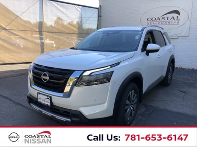 2025 Nissan Pathfinder SL