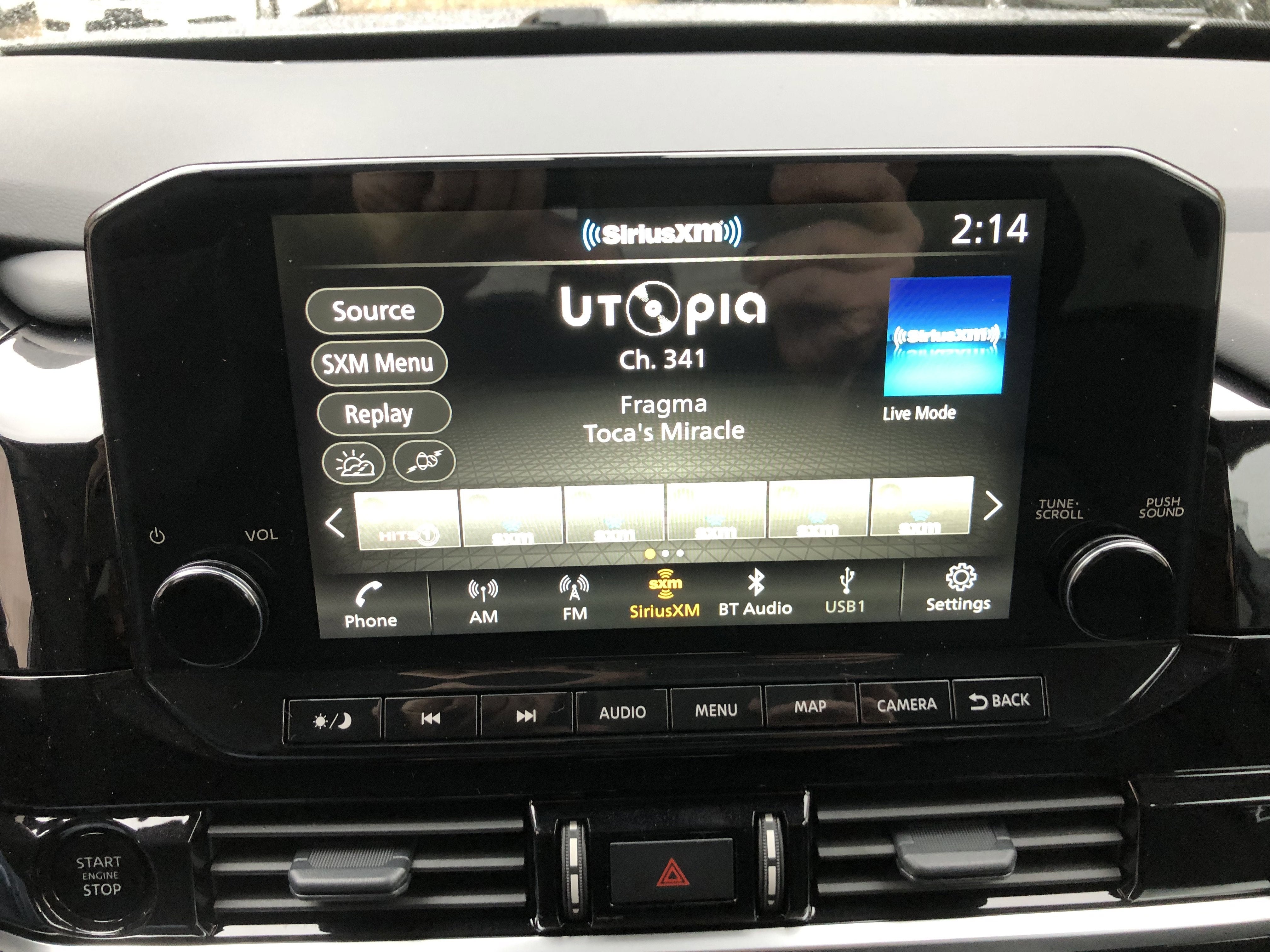 2025 Nissan Pathfinder SL