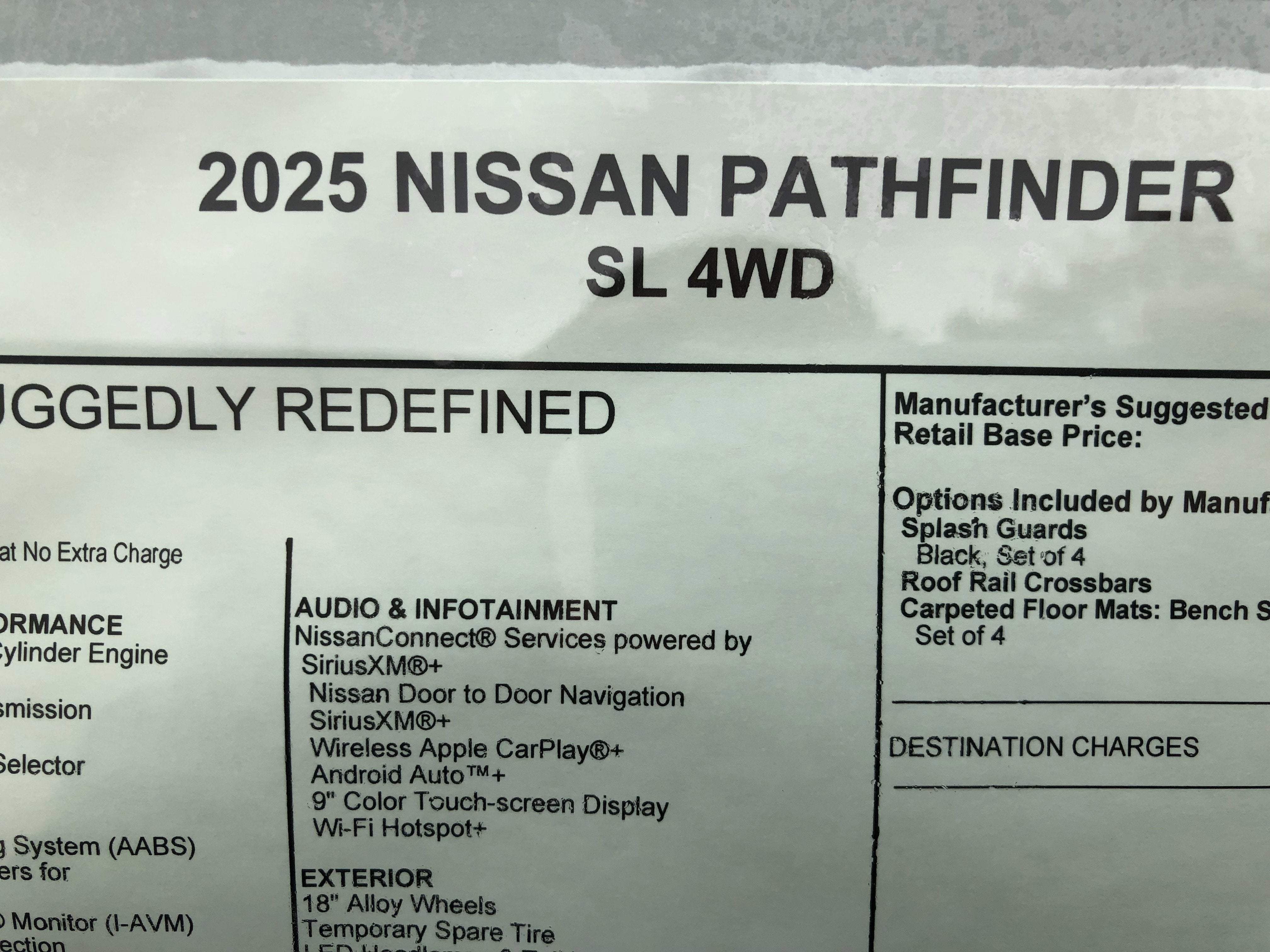 2025 Nissan Pathfinder SL