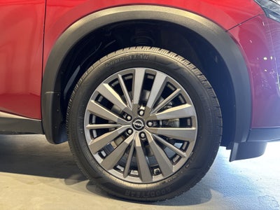 2024 Nissan Pathfinder SL W/Premium & Black Appearance Package