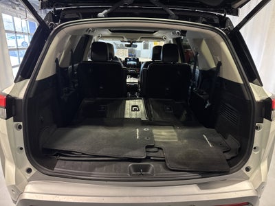 2023 Nissan Pathfinder SL W/Premium Package