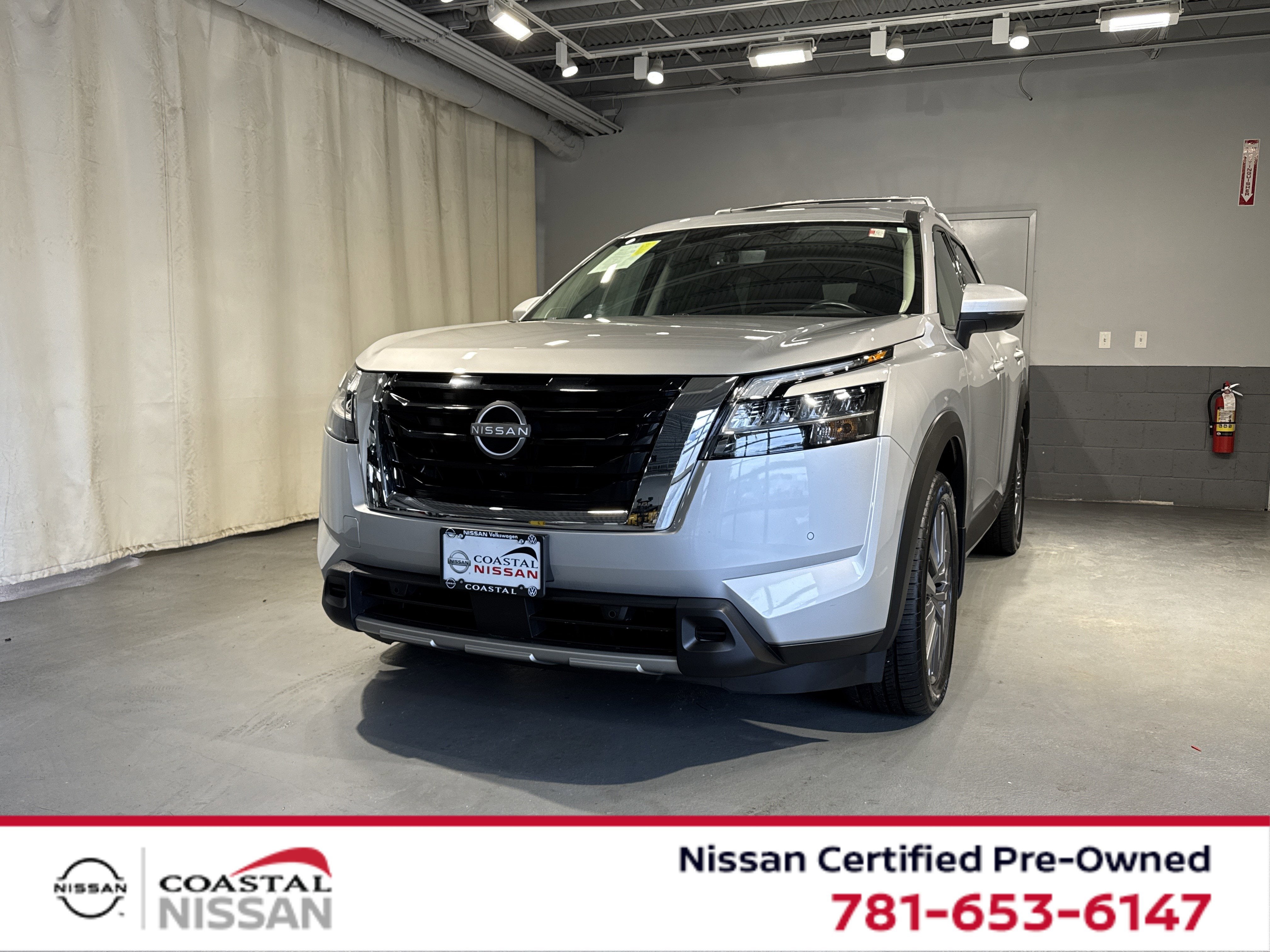 2023 Nissan Pathfinder SL W/Premium Package
