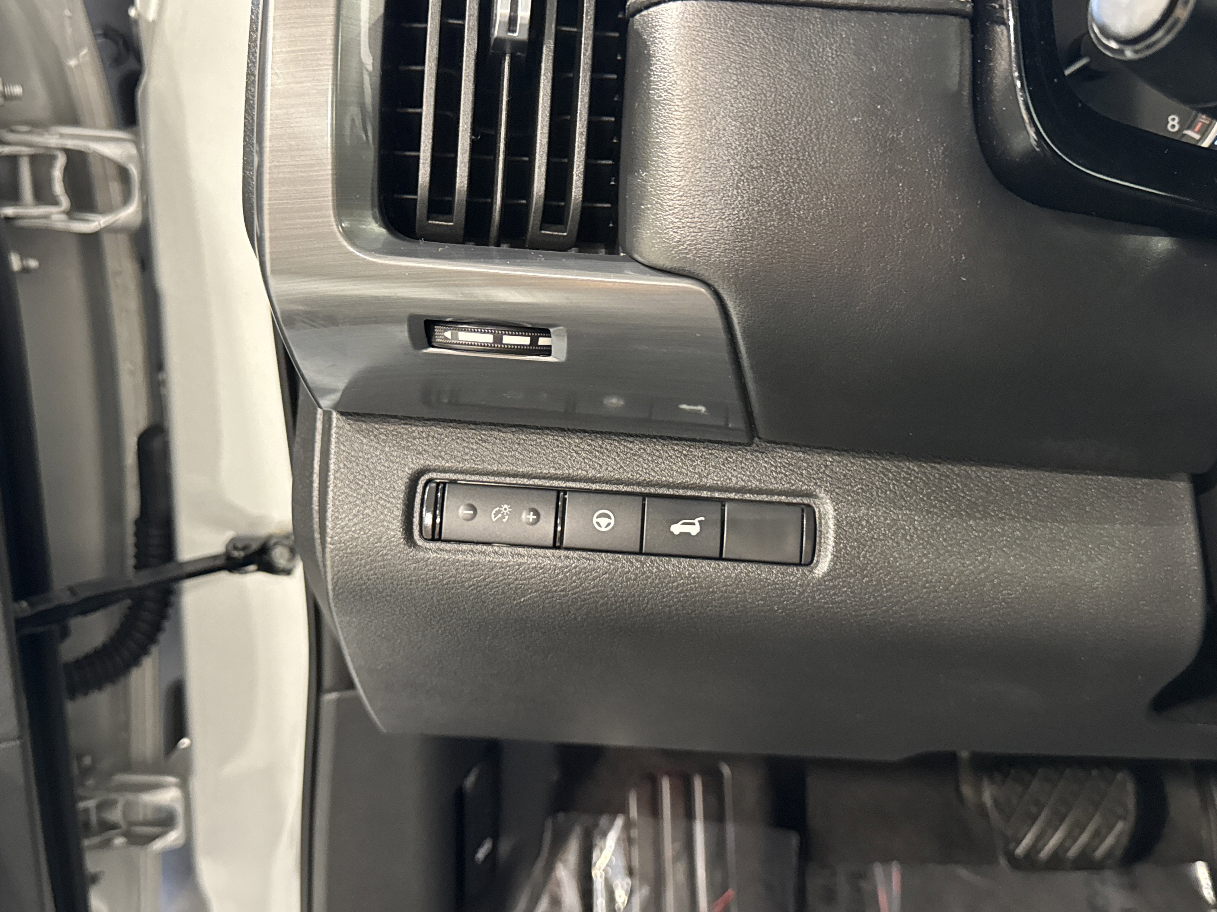 2023 Nissan Pathfinder SL W/Premium Package