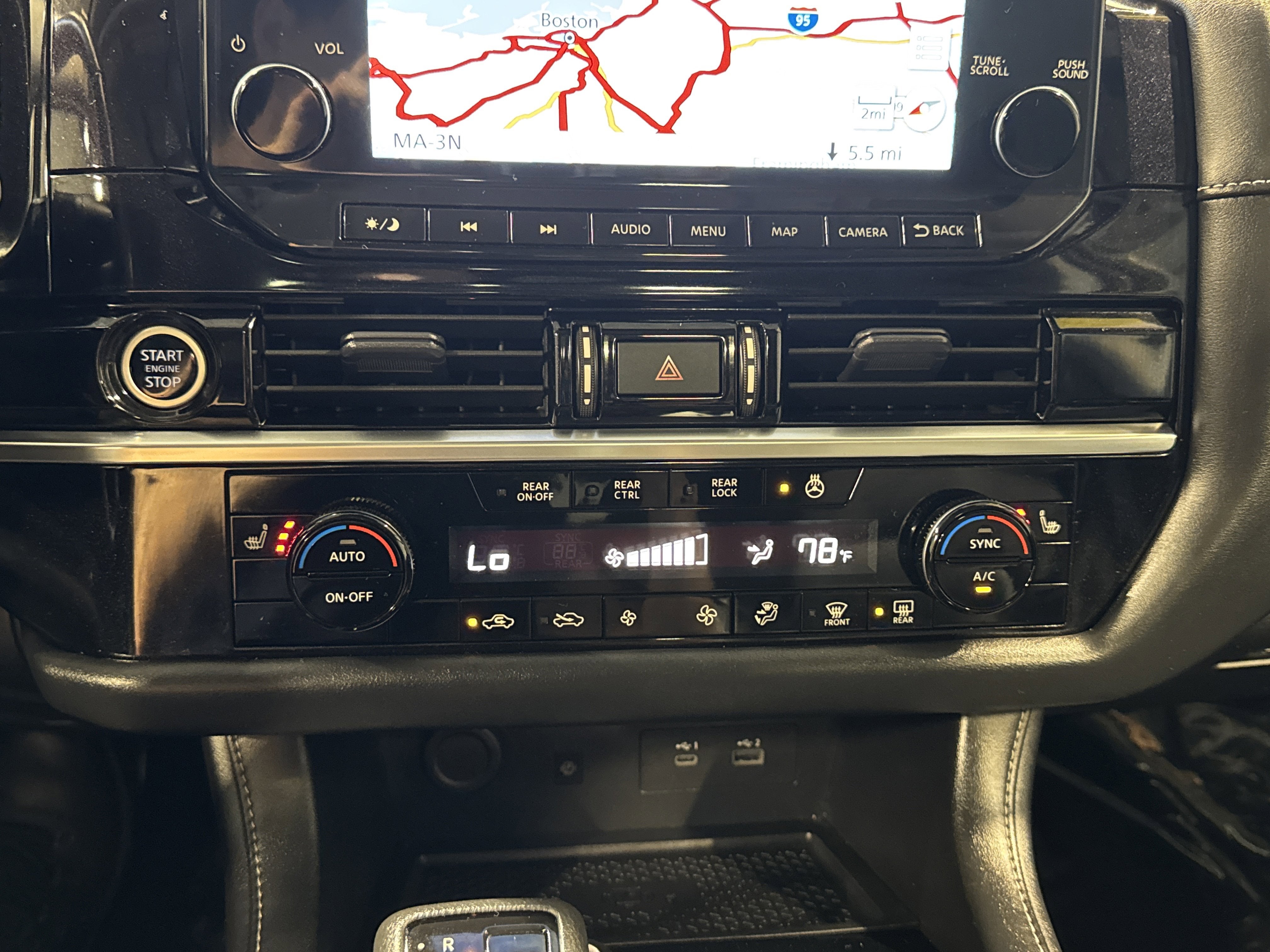 2023 Nissan Pathfinder SL W/Premium Package