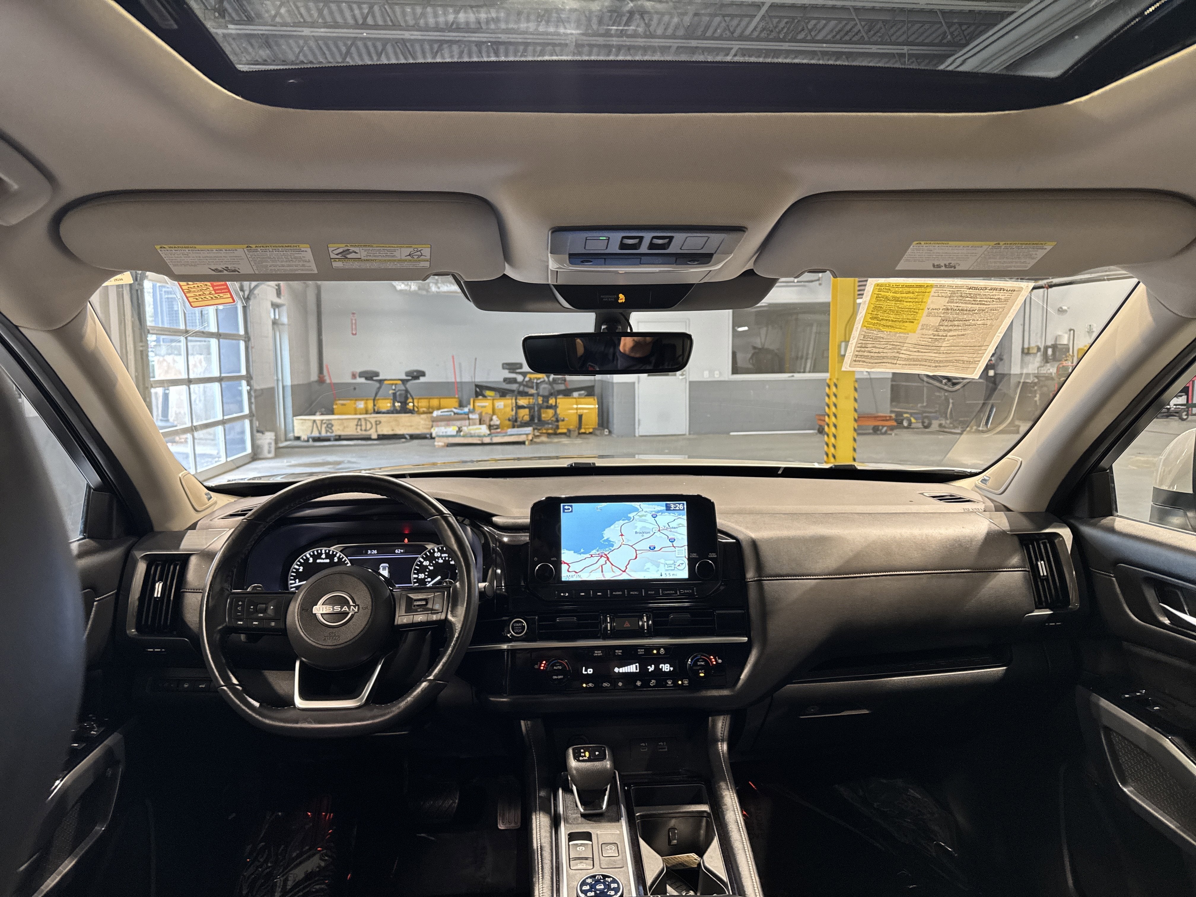 2023 Nissan Pathfinder SL W/Premium Package