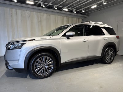 2023 Nissan Pathfinder SL W/Premium Package