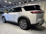 2023 Nissan Pathfinder SL W/Premium Package