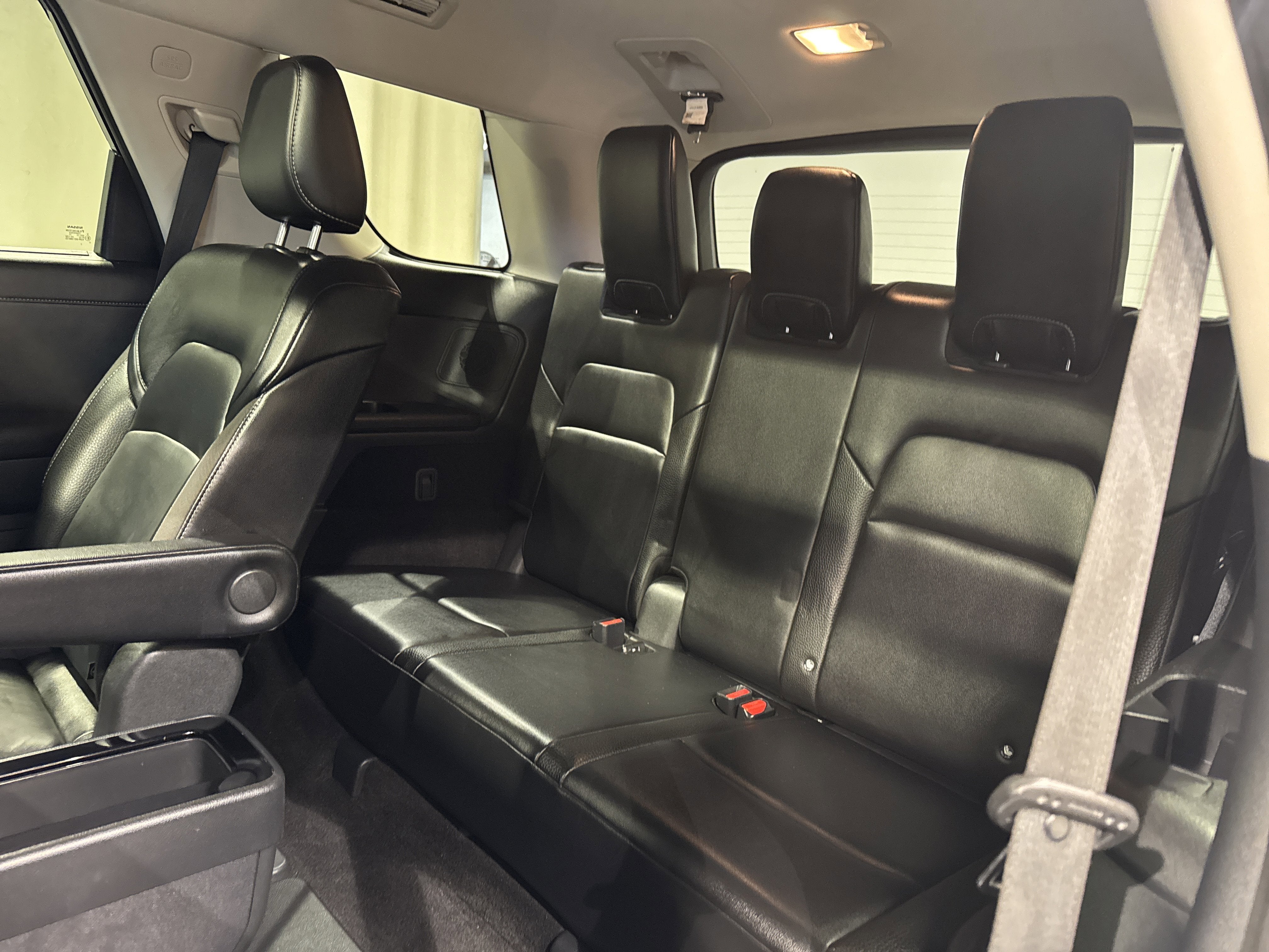 2023 Nissan Pathfinder SL W/Premium Package