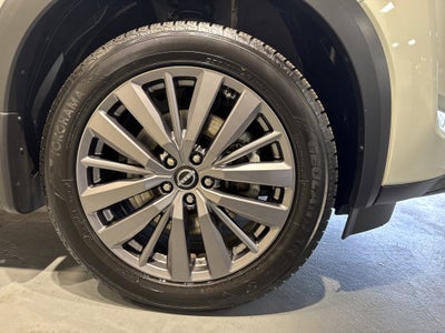 2023 Nissan Pathfinder SL W/Premium Package