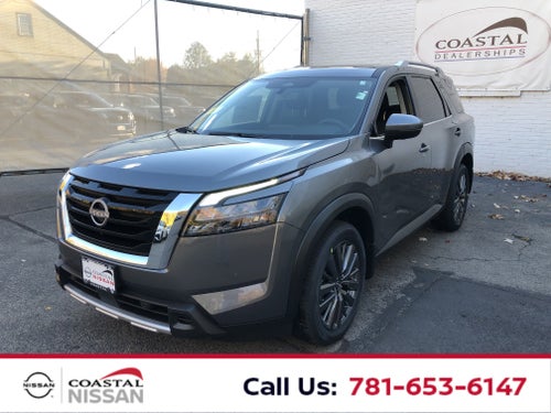 2025 Nissan Pathfinder SL