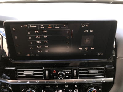 2026 Nissan Pathfinder SL