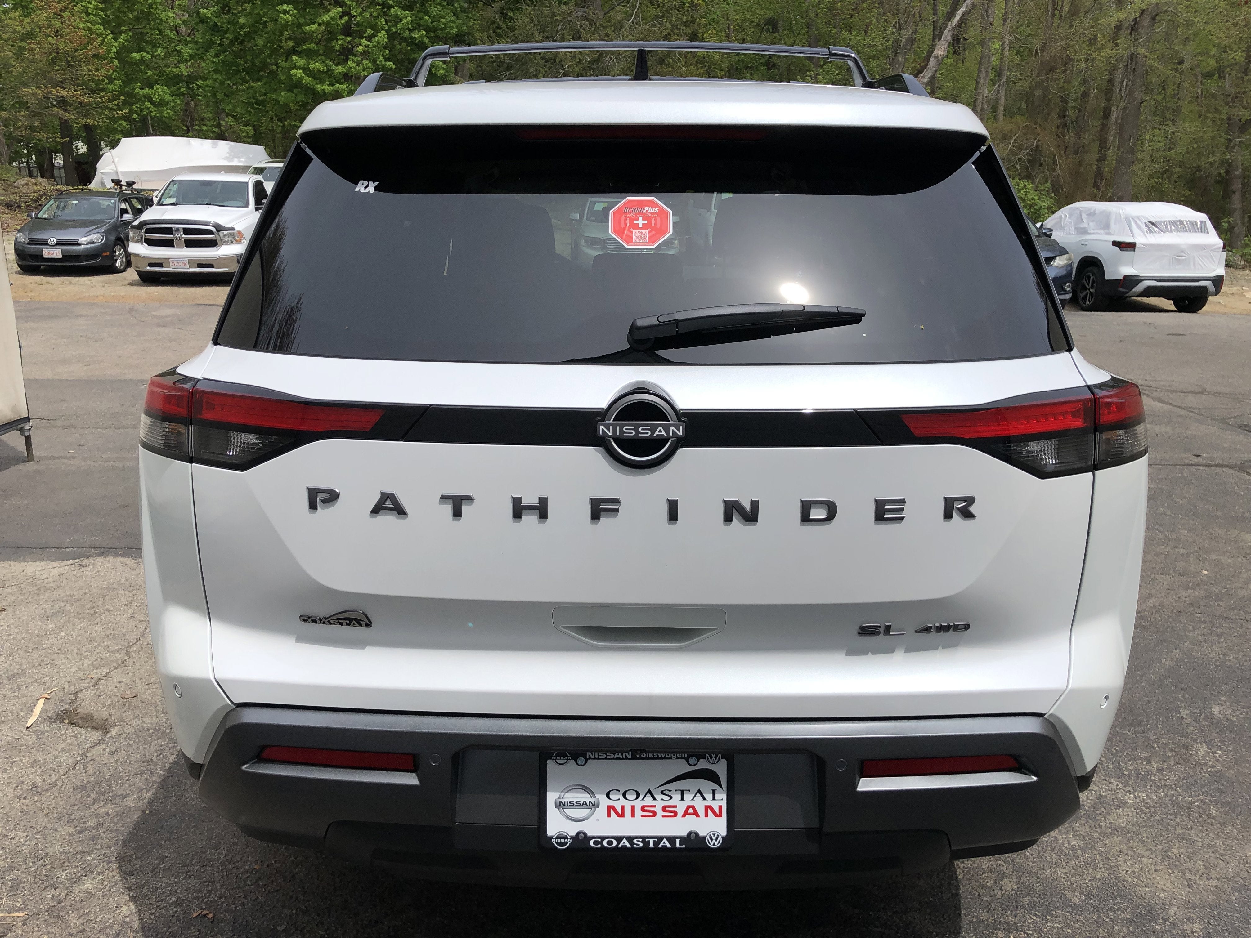 2026 Nissan Pathfinder SL