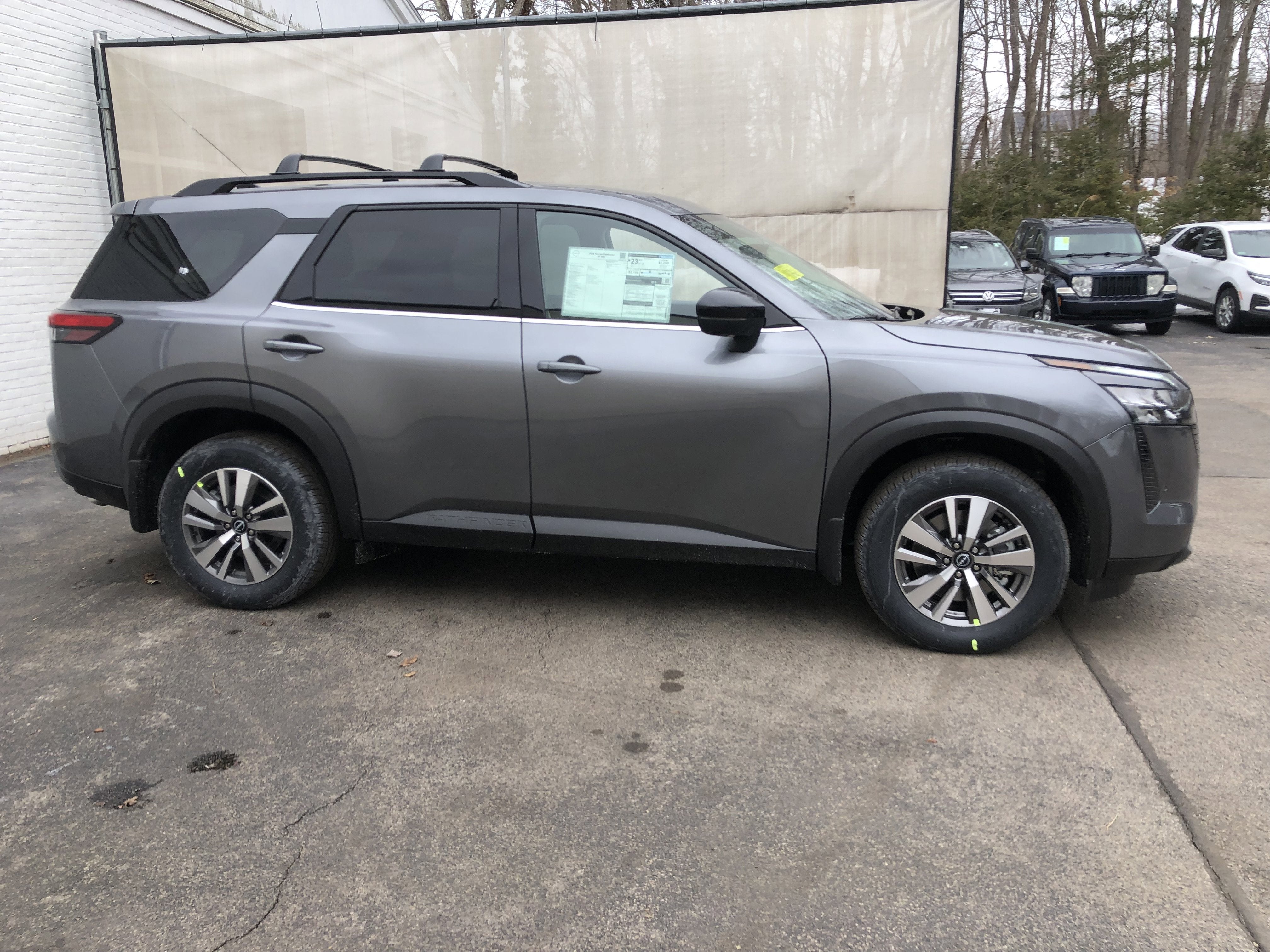 2026 Nissan Pathfinder SL