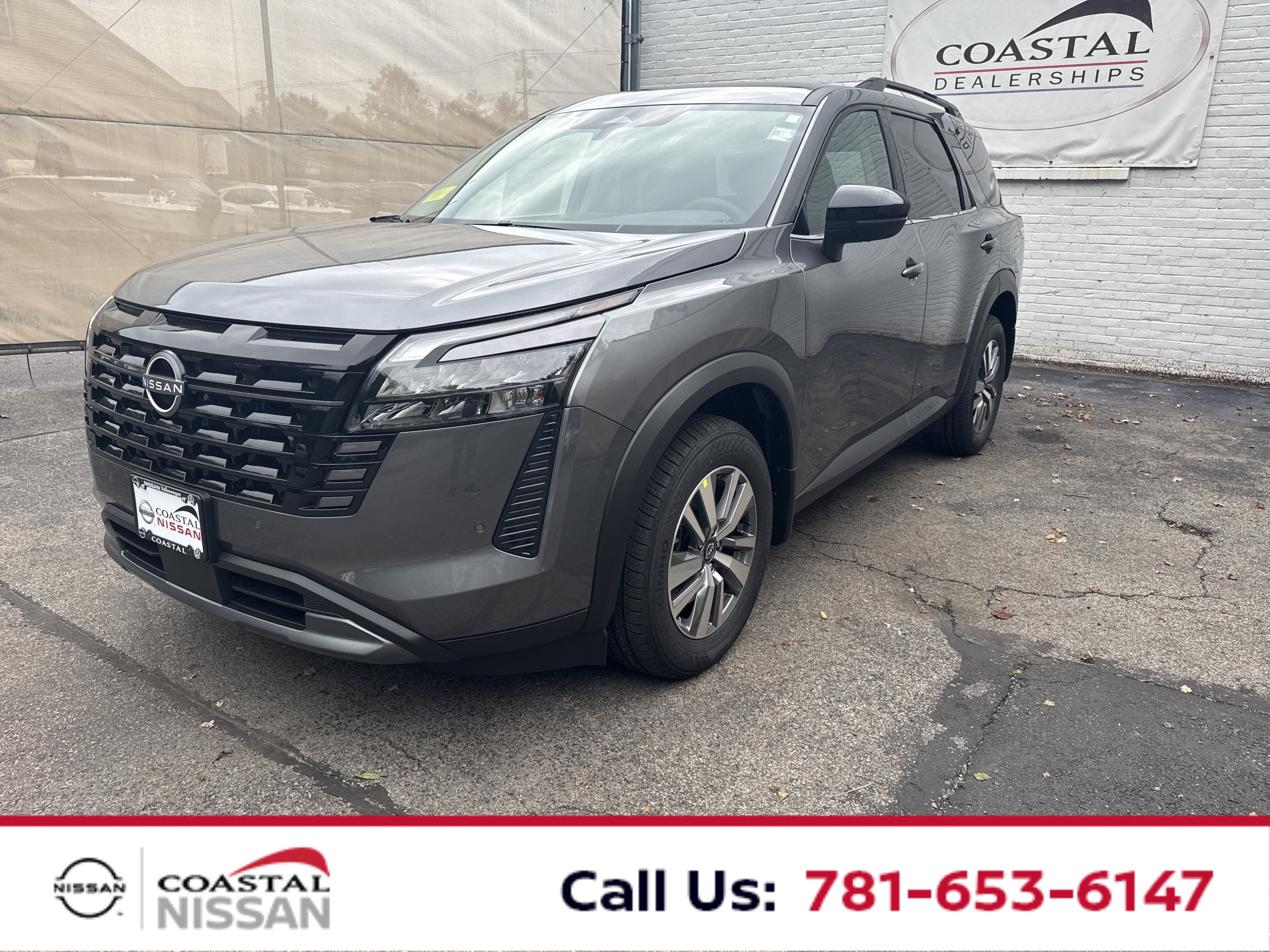2026 Nissan Pathfinder SL