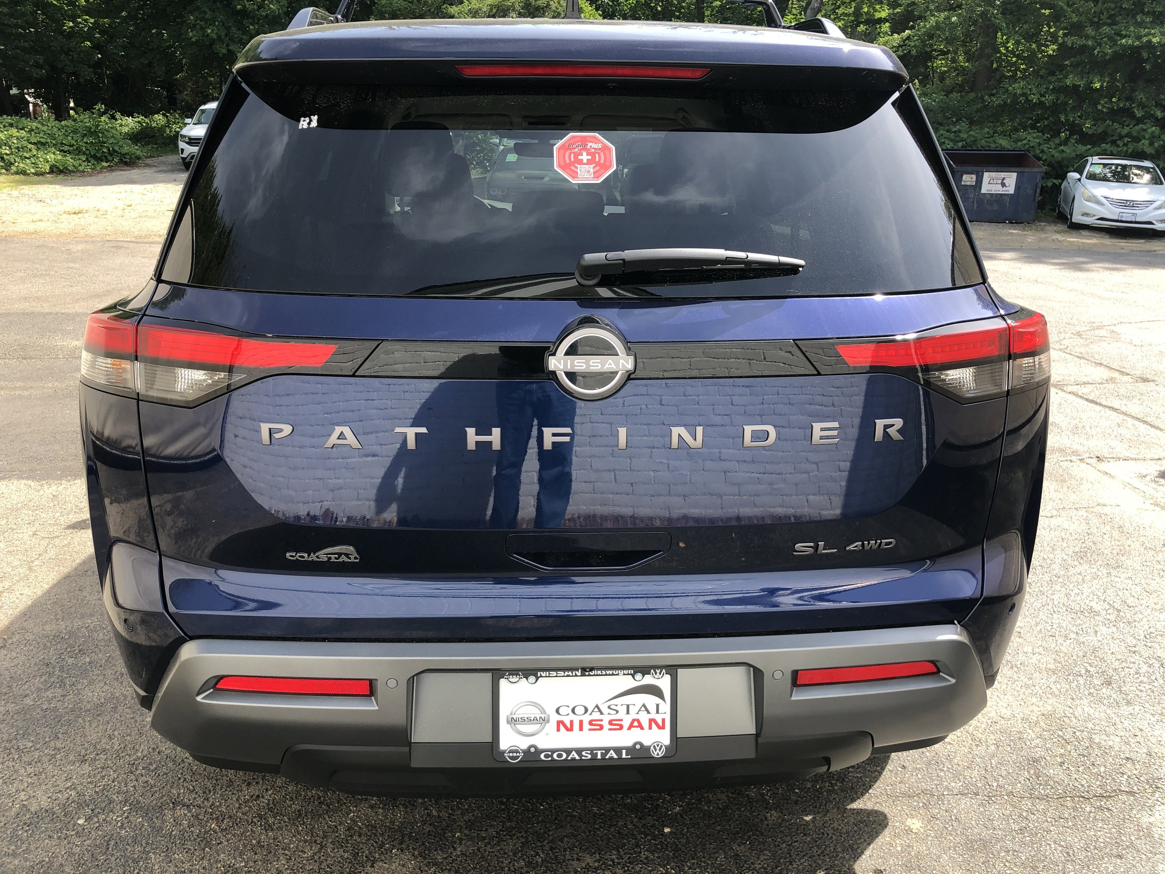 2026 Nissan Pathfinder SL