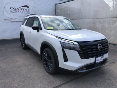 2026 Nissan Pathfinder SL
