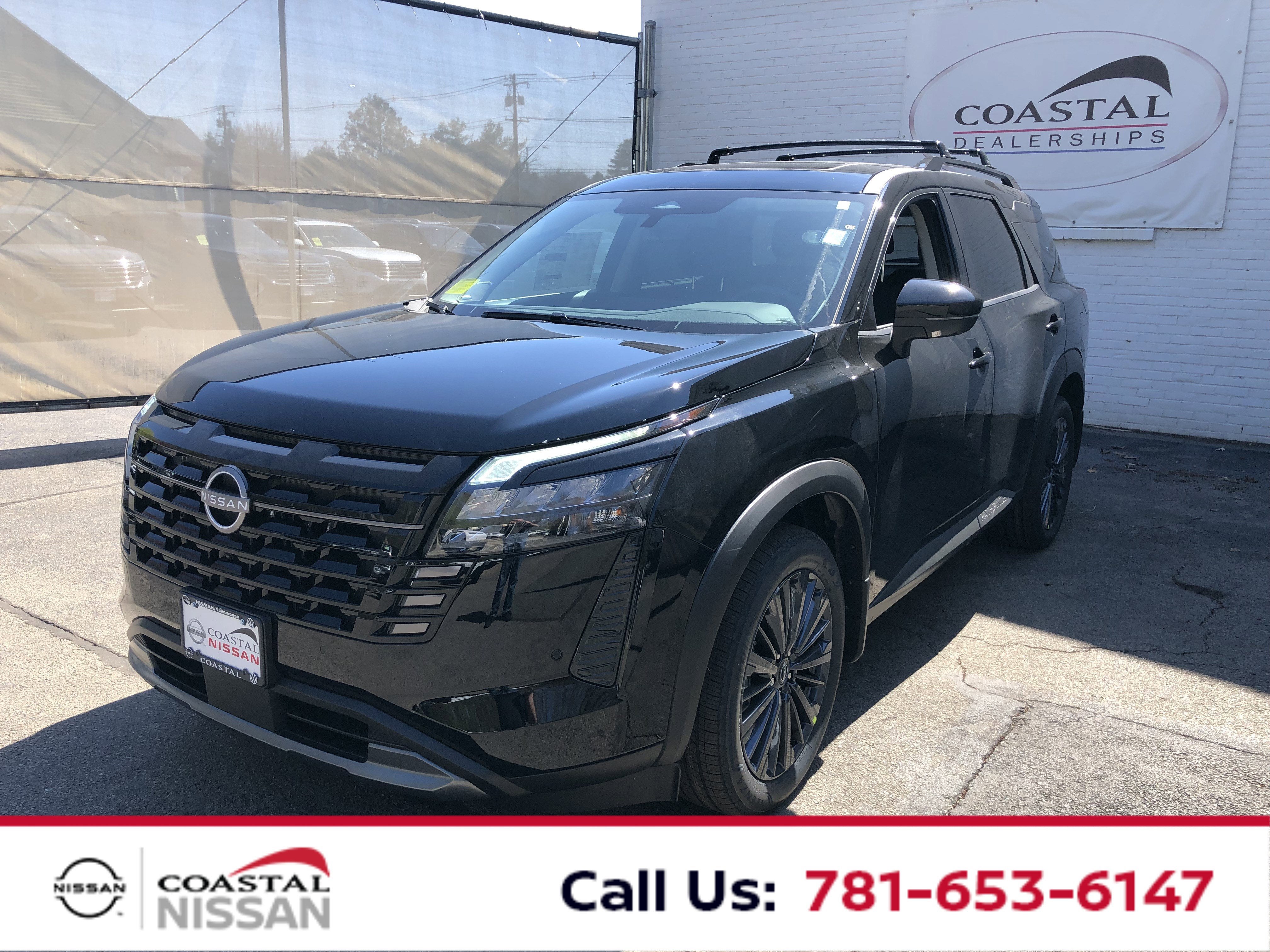 2026 Nissan Pathfinder SL 4WD's photo
