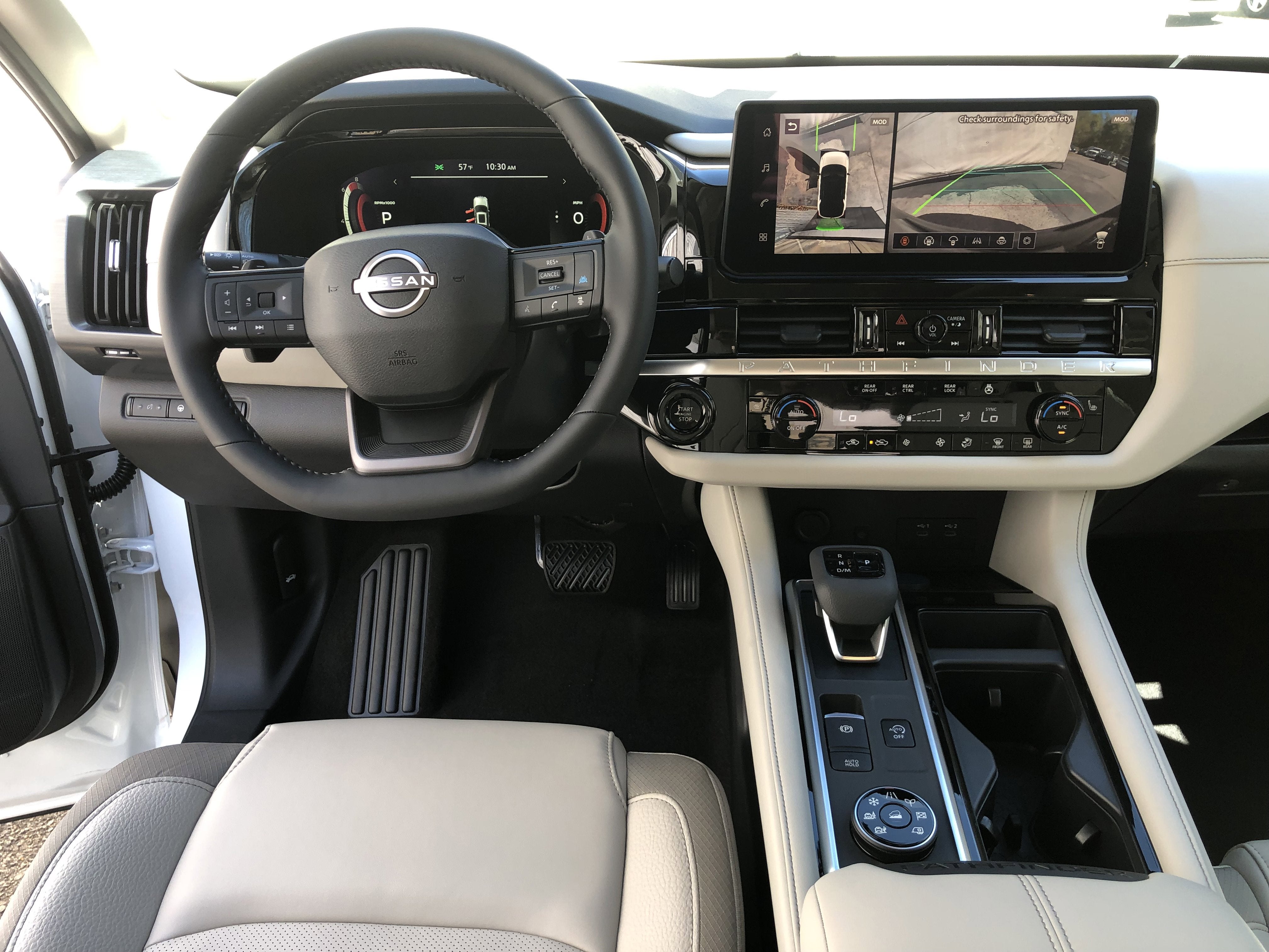 2026 Nissan Pathfinder SL