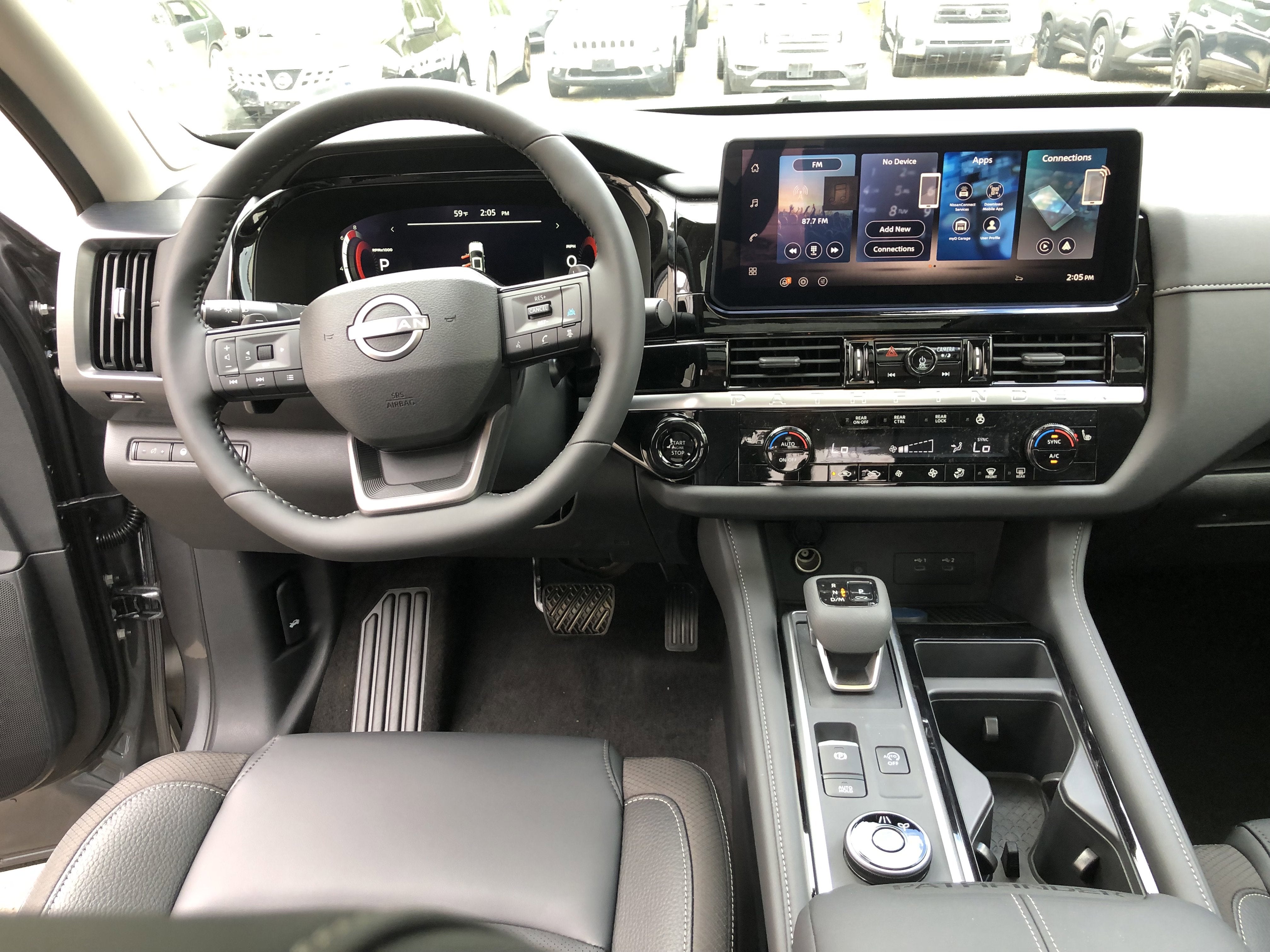 2026 Nissan Pathfinder SL
