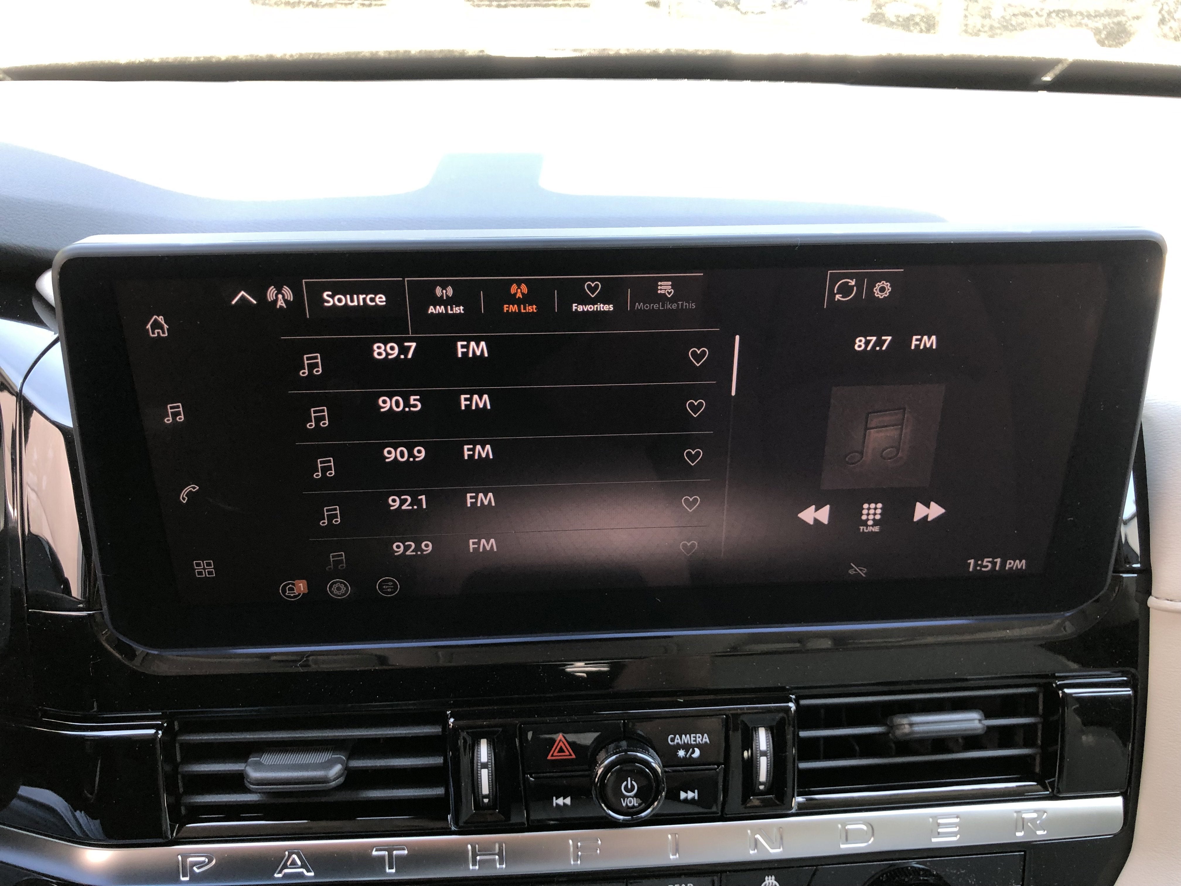 2026 Nissan Pathfinder SL