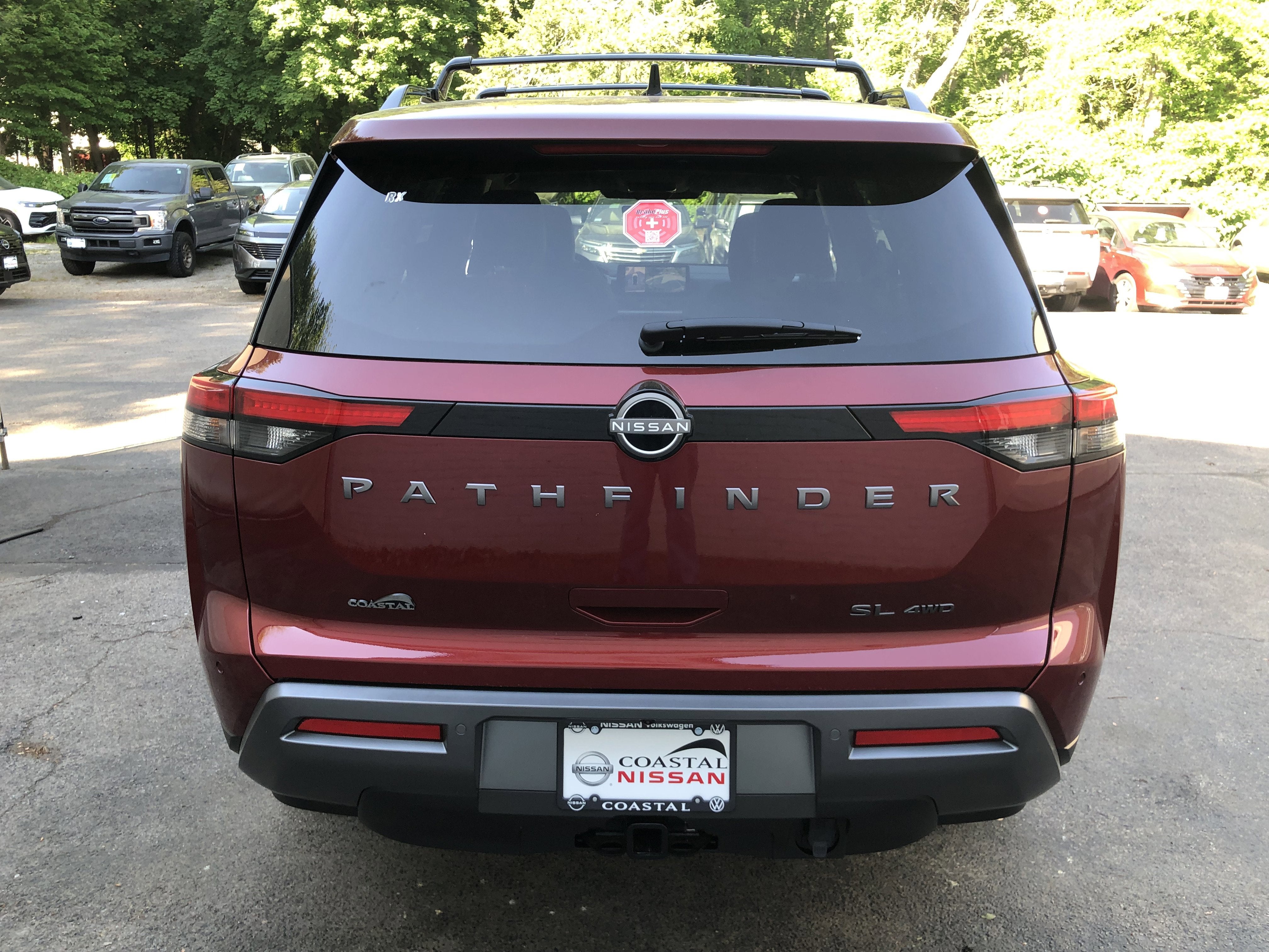 2026 Nissan Pathfinder SL