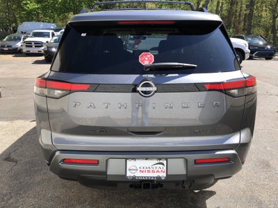 2026 Nissan Pathfinder SL