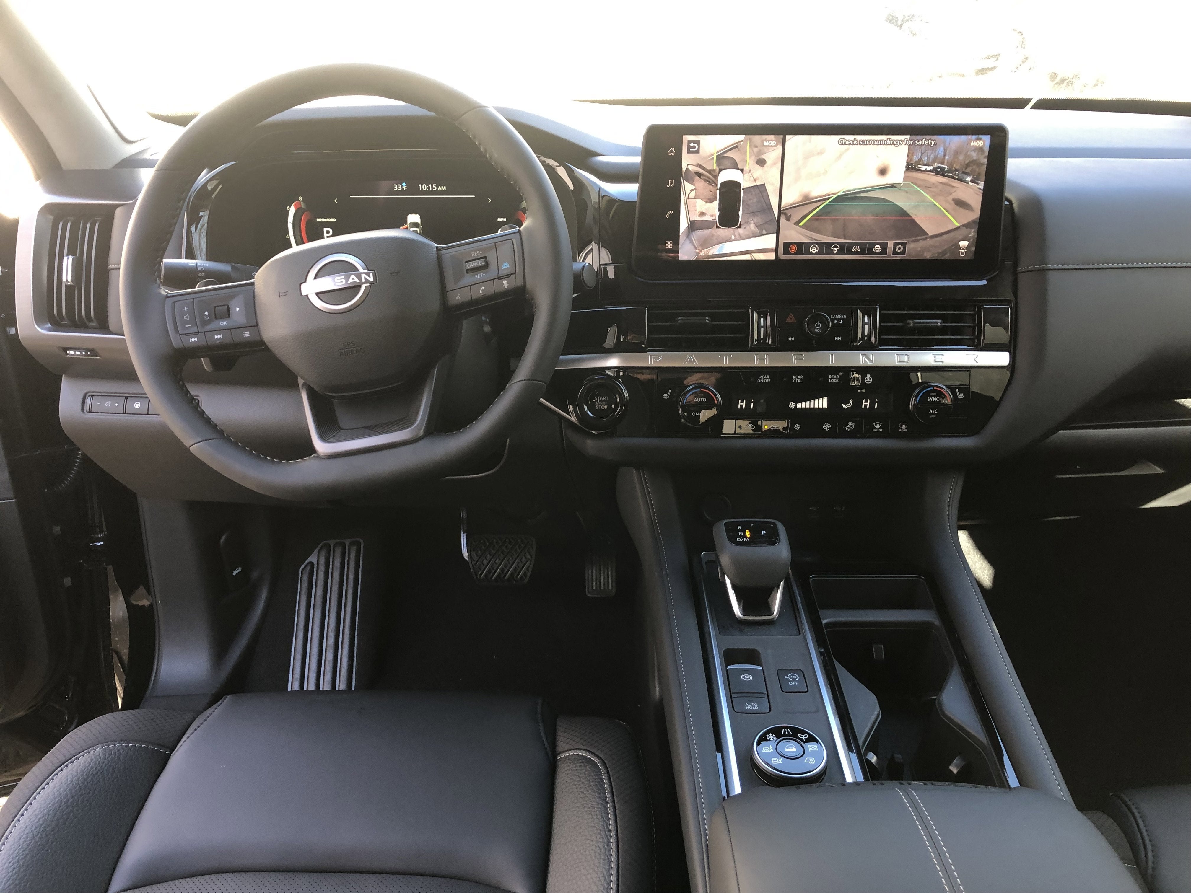 2026 Nissan Pathfinder SL