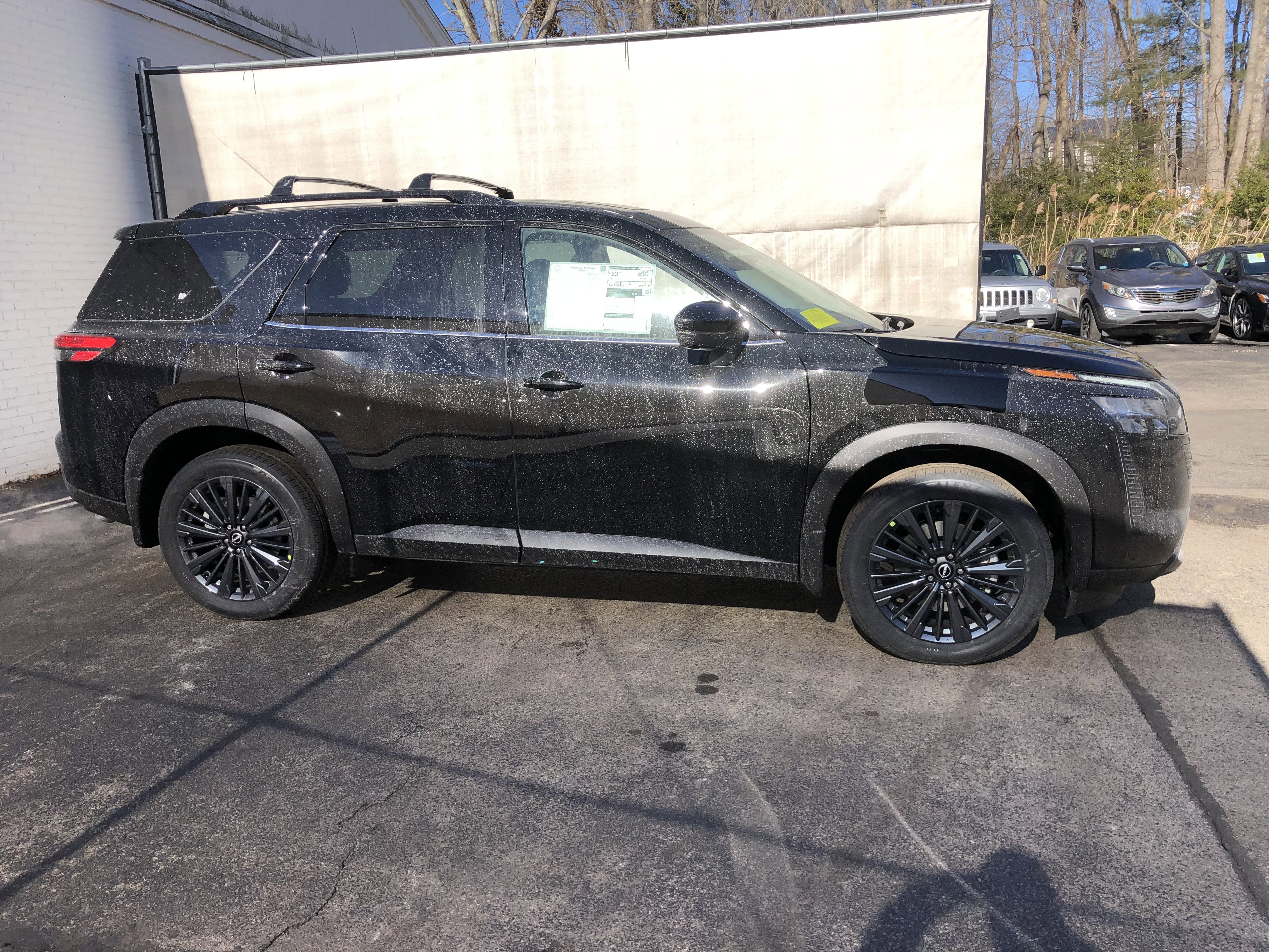 2026 Nissan Pathfinder SL