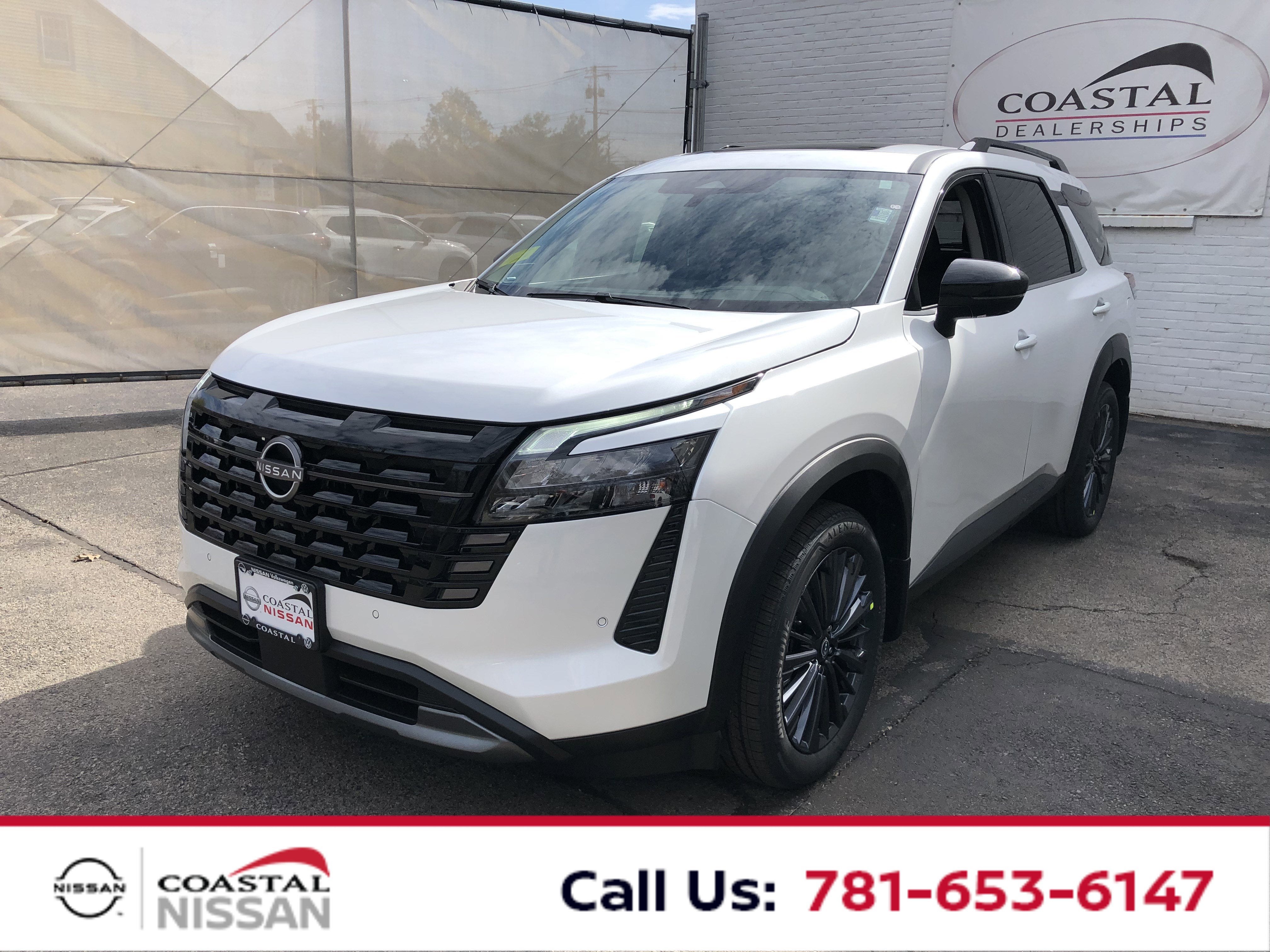 2026 Nissan Pathfinder SL