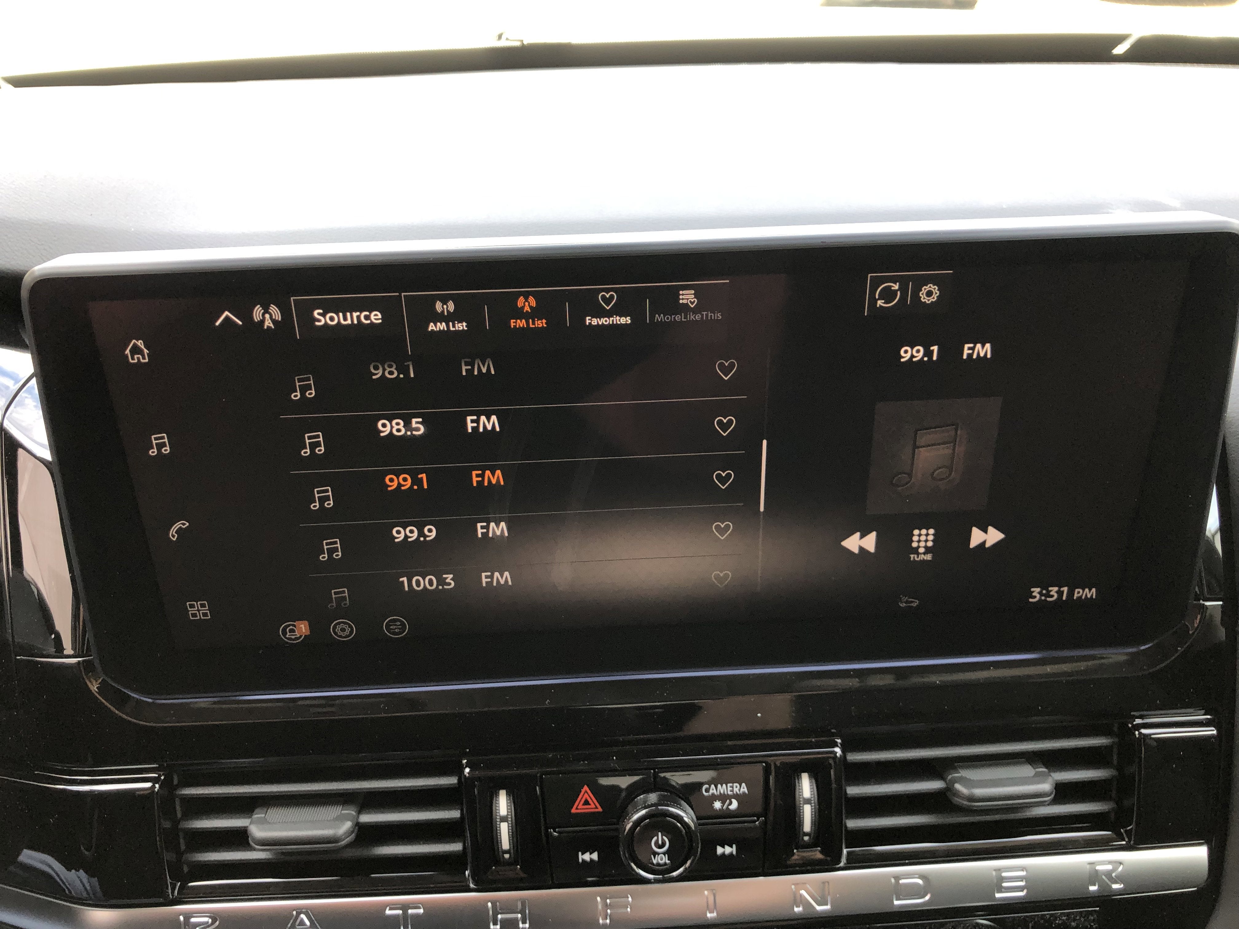 2026 Nissan Pathfinder SL