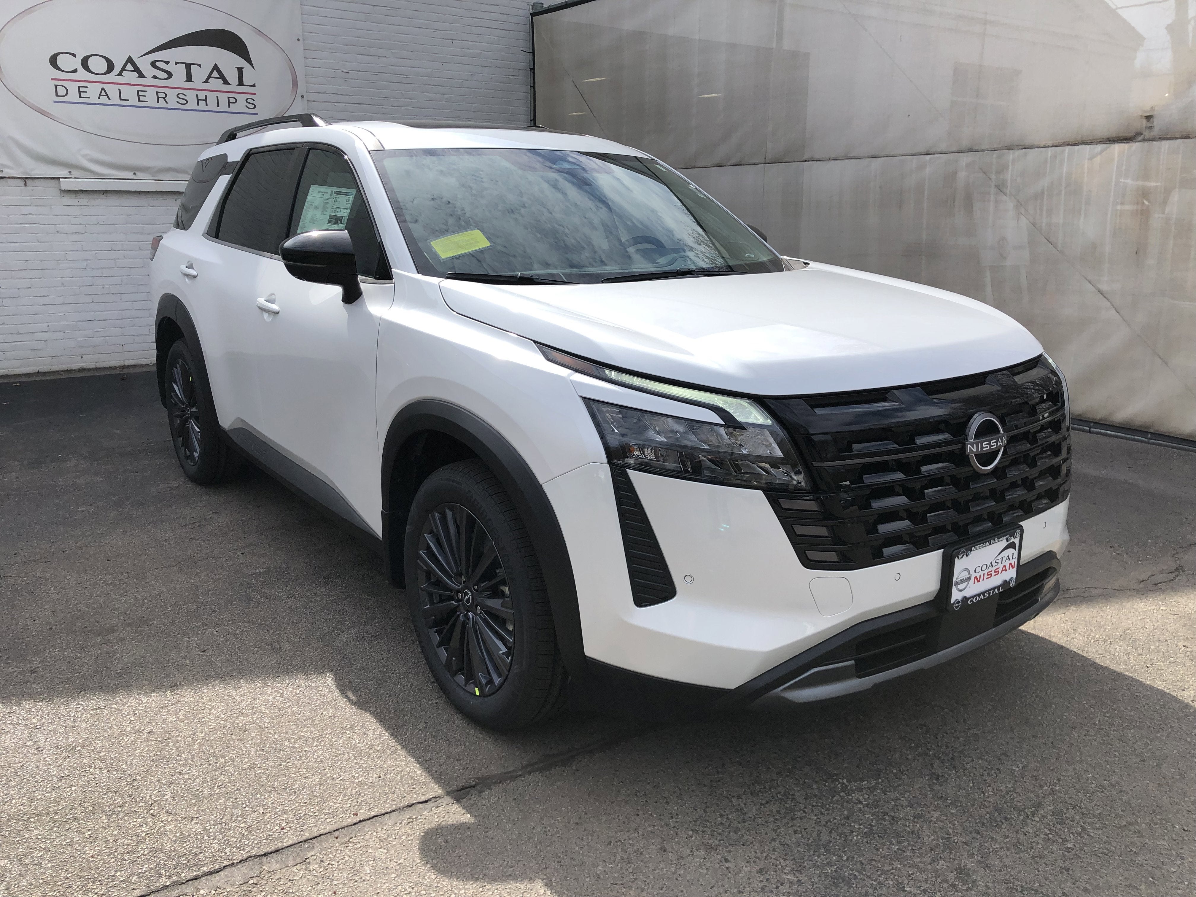 2026 Nissan Pathfinder SL