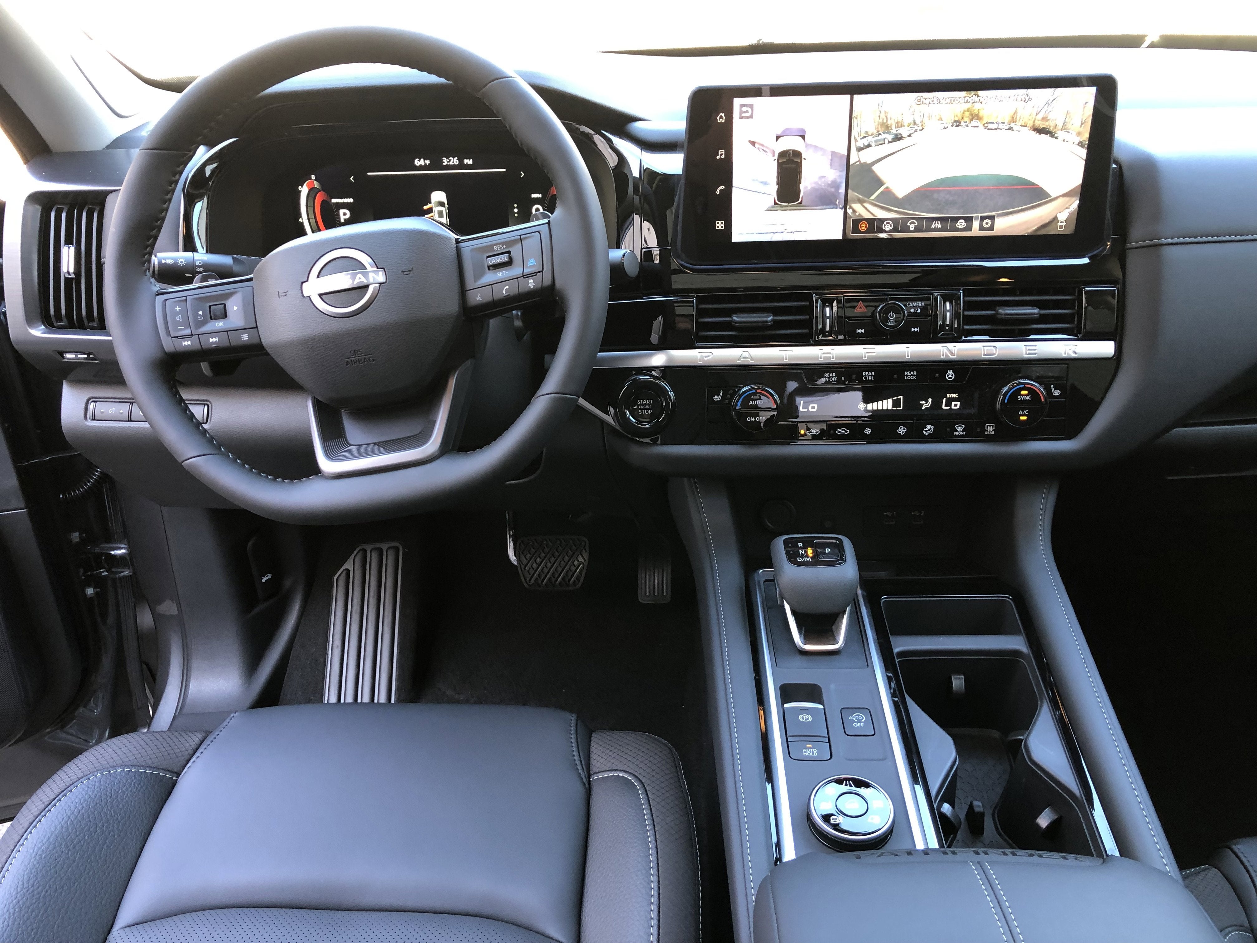 2026 Nissan Pathfinder SL